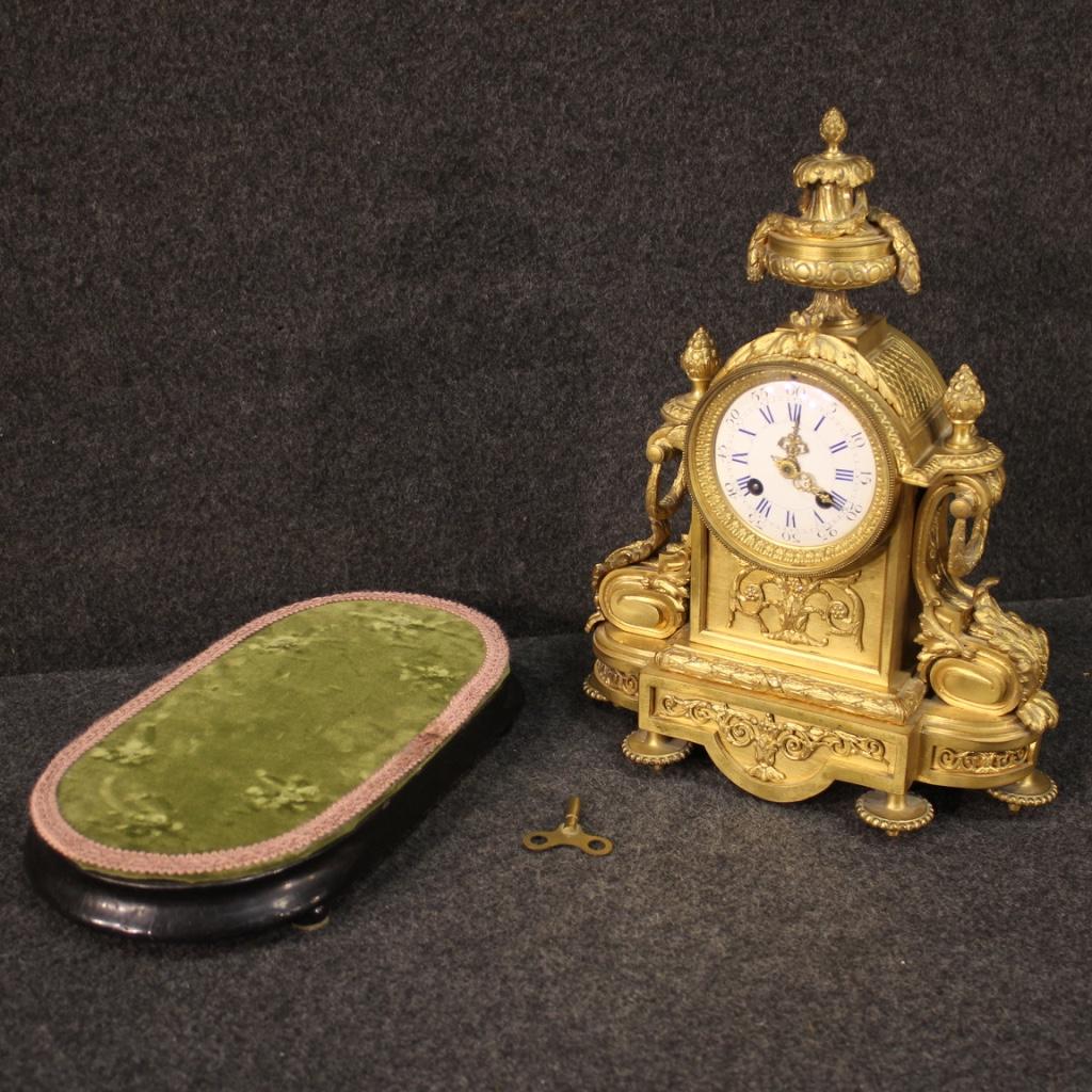 19th Century Chiseled Gilded Bronze Brass and Ceramic Italian Clock, 1870 7
