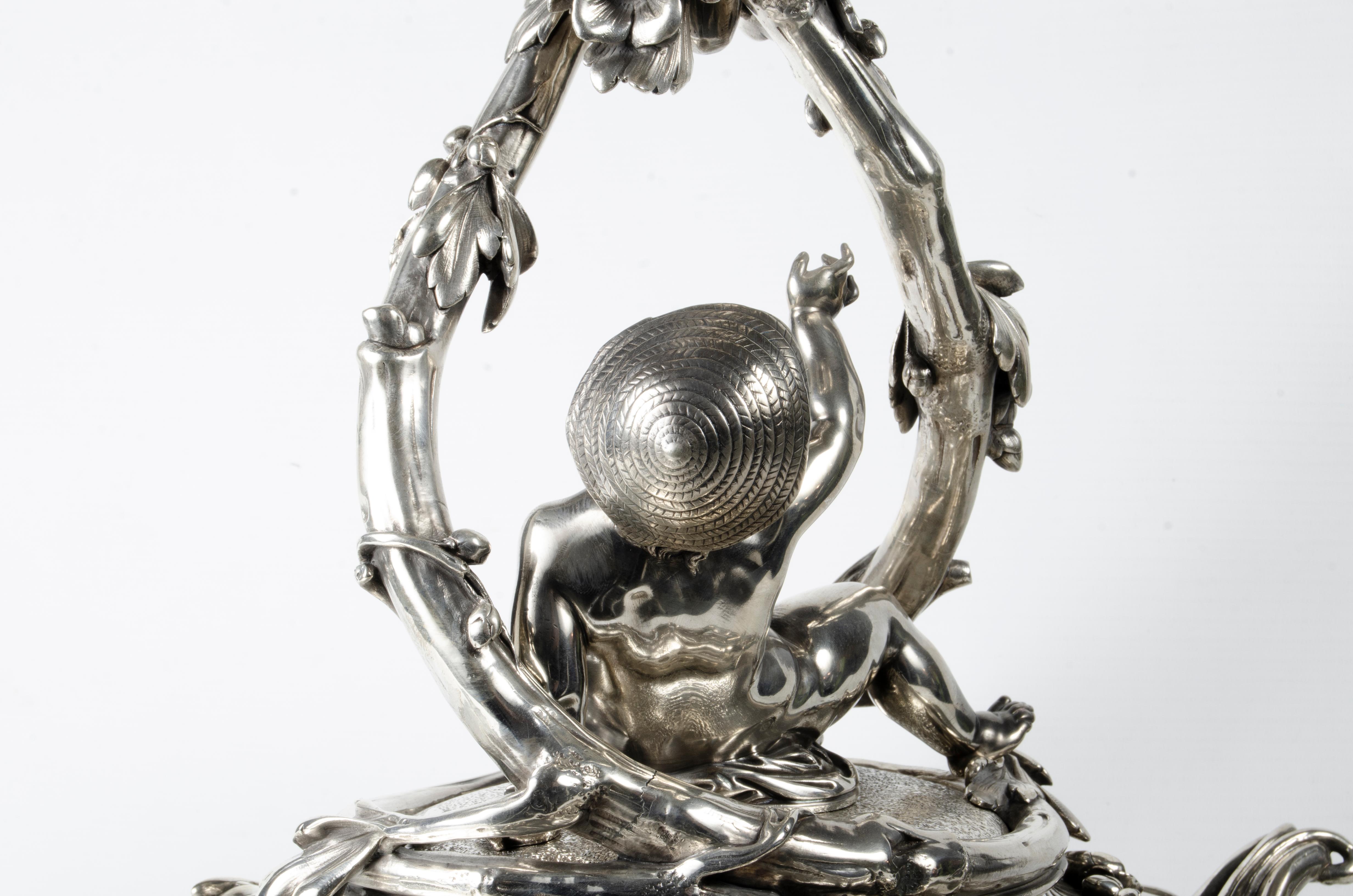 Centro de mesa Christofle plateado del siglo XIX con cuenco de cristal de Baccarat, Francia en venta 1
