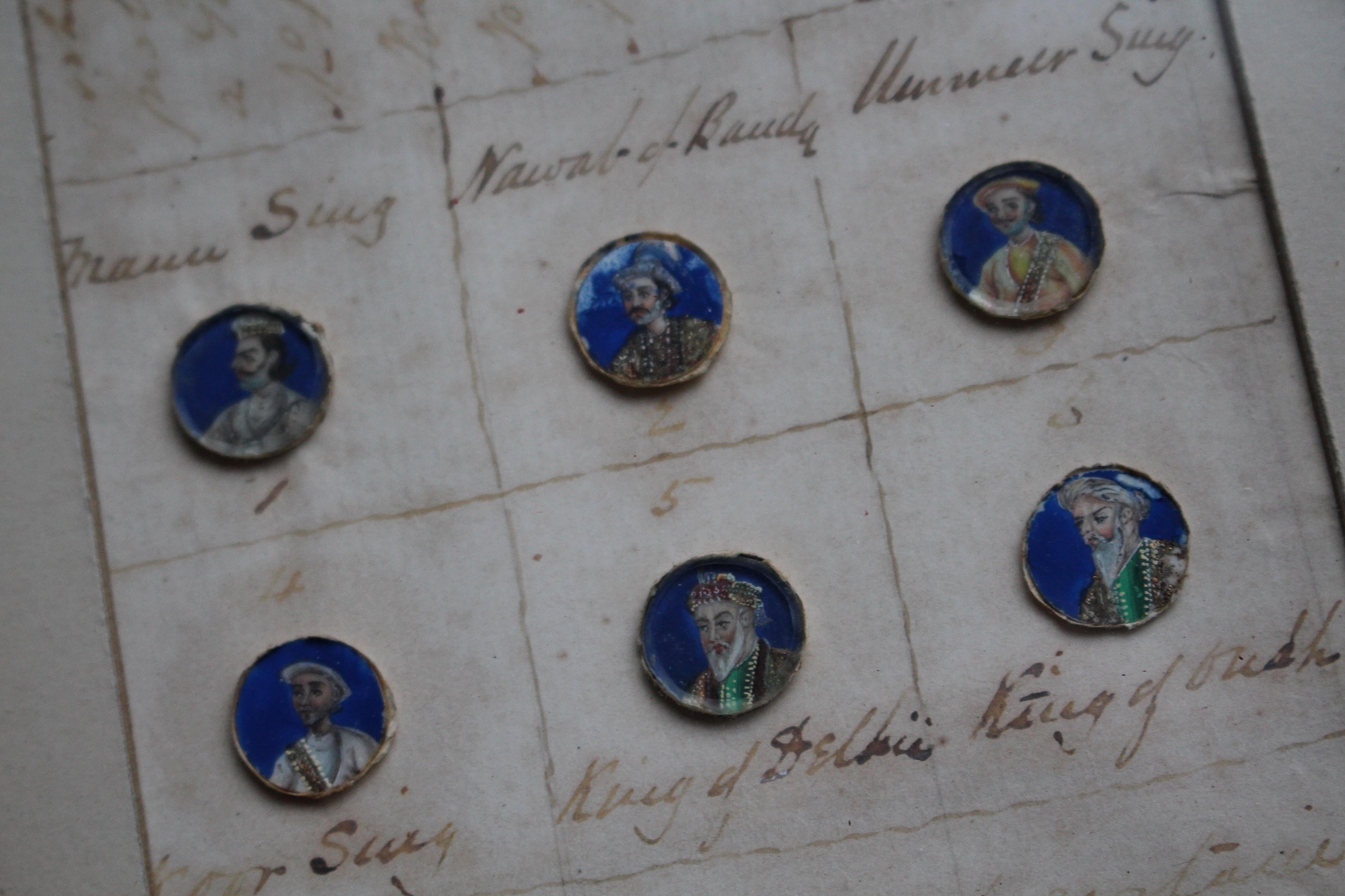 Vetro Miniature di bottoni del XIX secolo CIRCA 1860 Ritratti dell'ammutinamento indiano in vendita