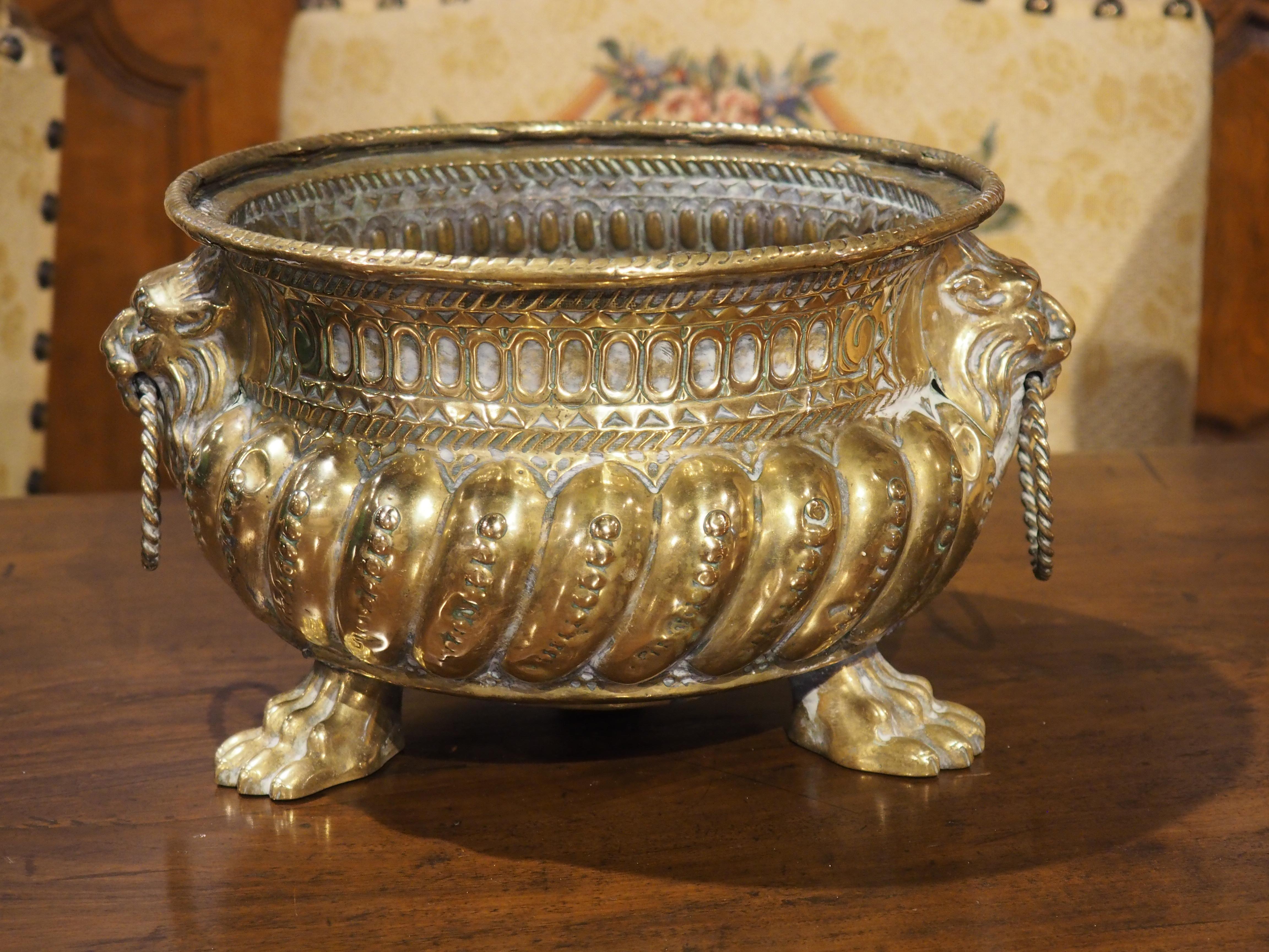 19th Century Circular French Brass Jardiniere with Lions and Paw Feet For Sale 8