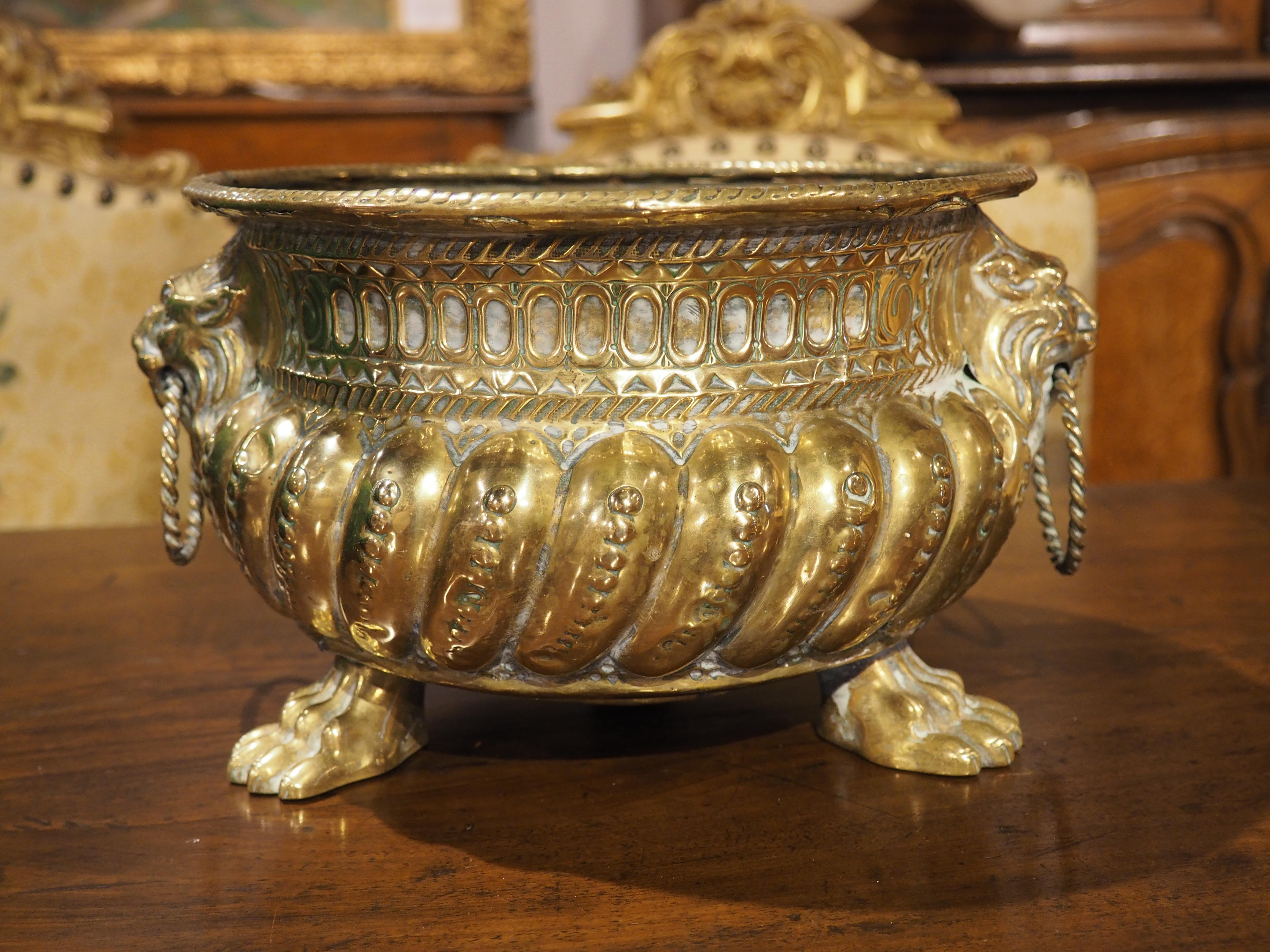 19th Century Circular French Brass Jardiniere with Lions and Paw Feet For Sale 9