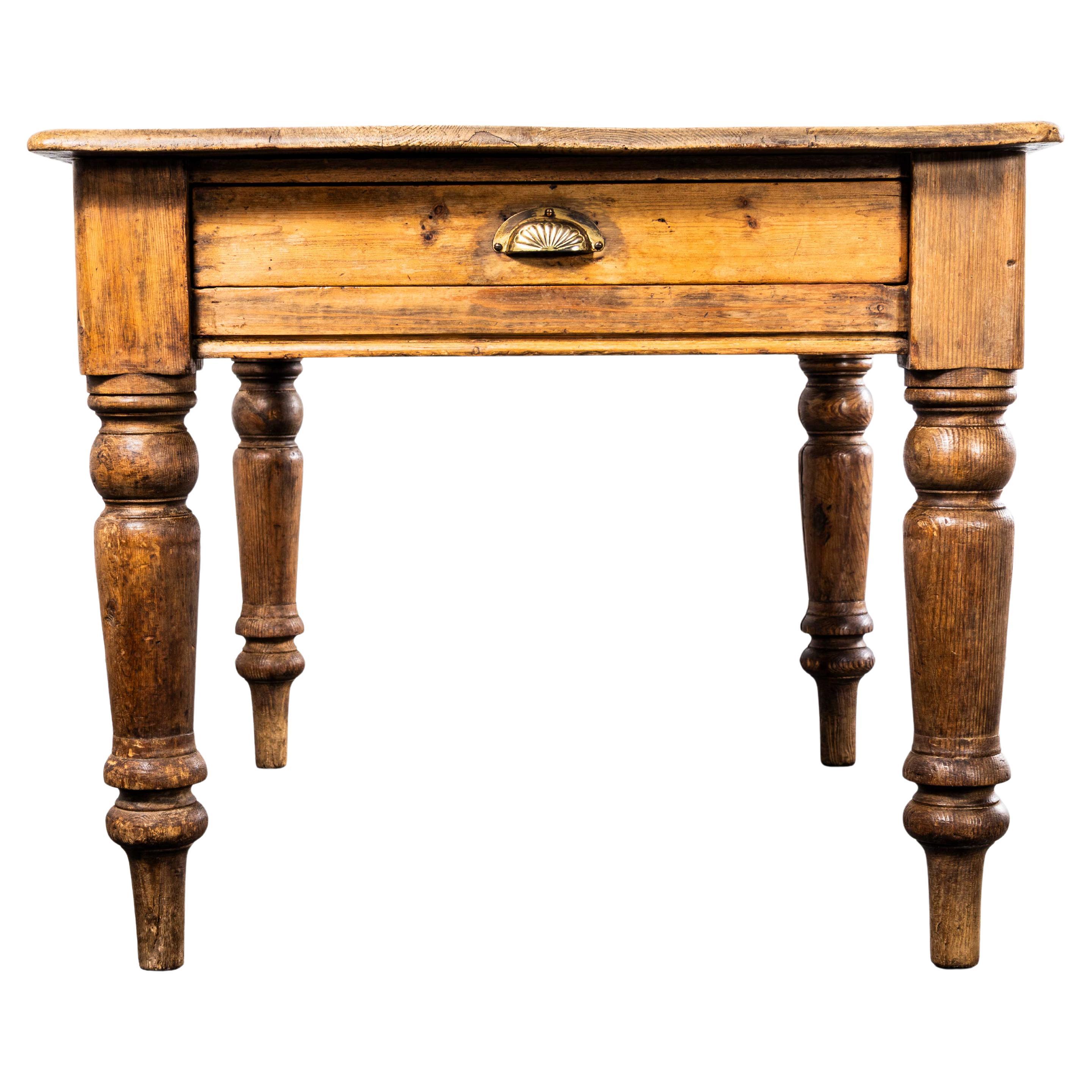 Table de cuisine et de salle à manger classique du 19e siècle à tiroirs en bout, de gros calibre