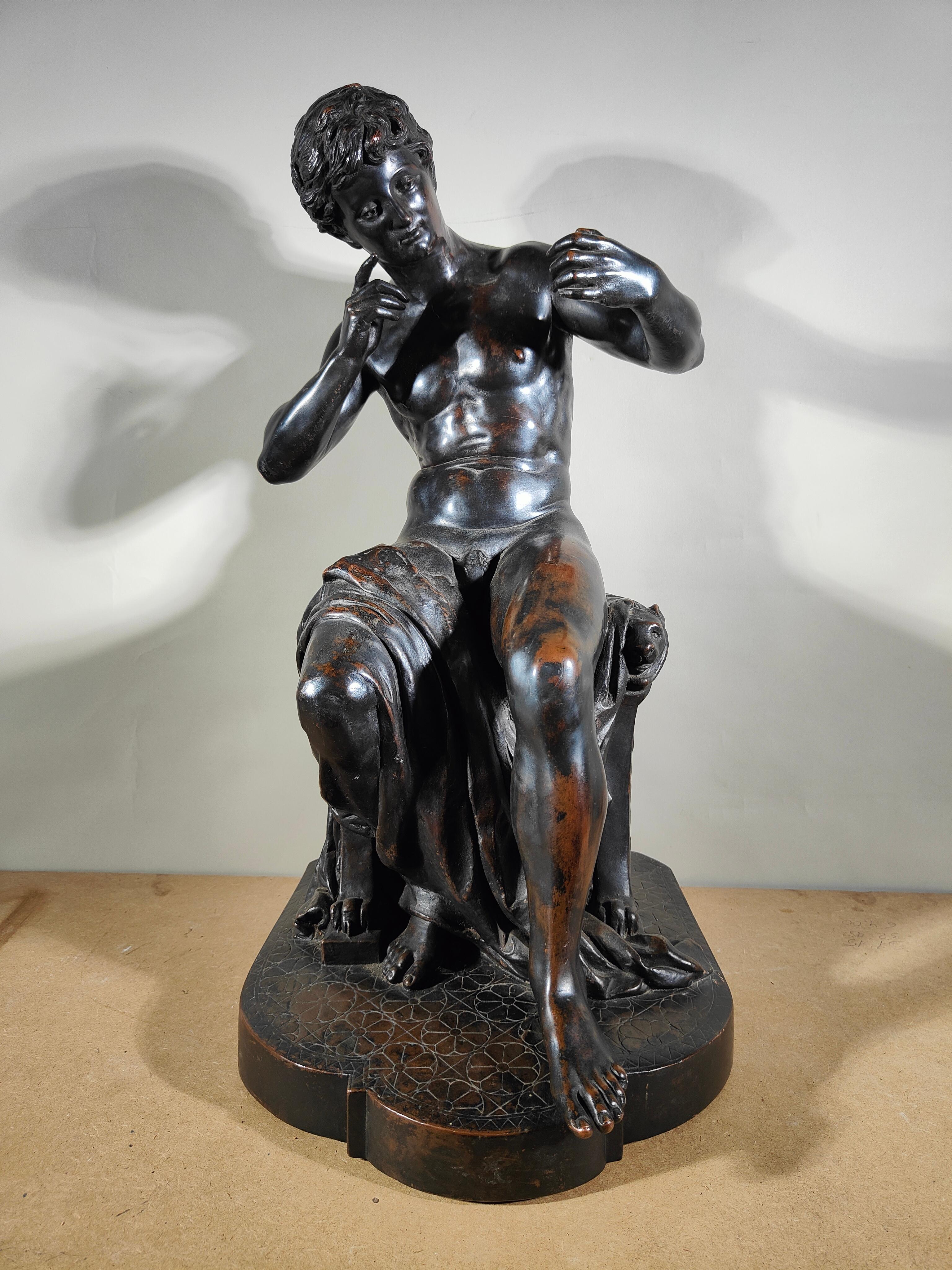19th Century Classic Sculpture: Youth Seated in Dark Patinated Copper For Sale 2