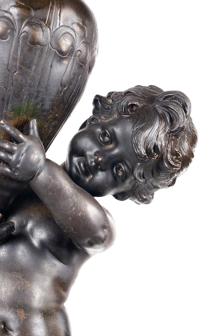 Français Lampe chérubin en bronze classique du 19e siècle en vente