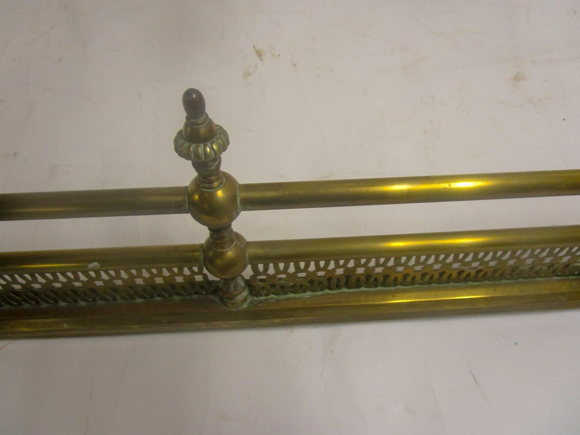 19th Century Classical English Brass Fireplace Fender 9