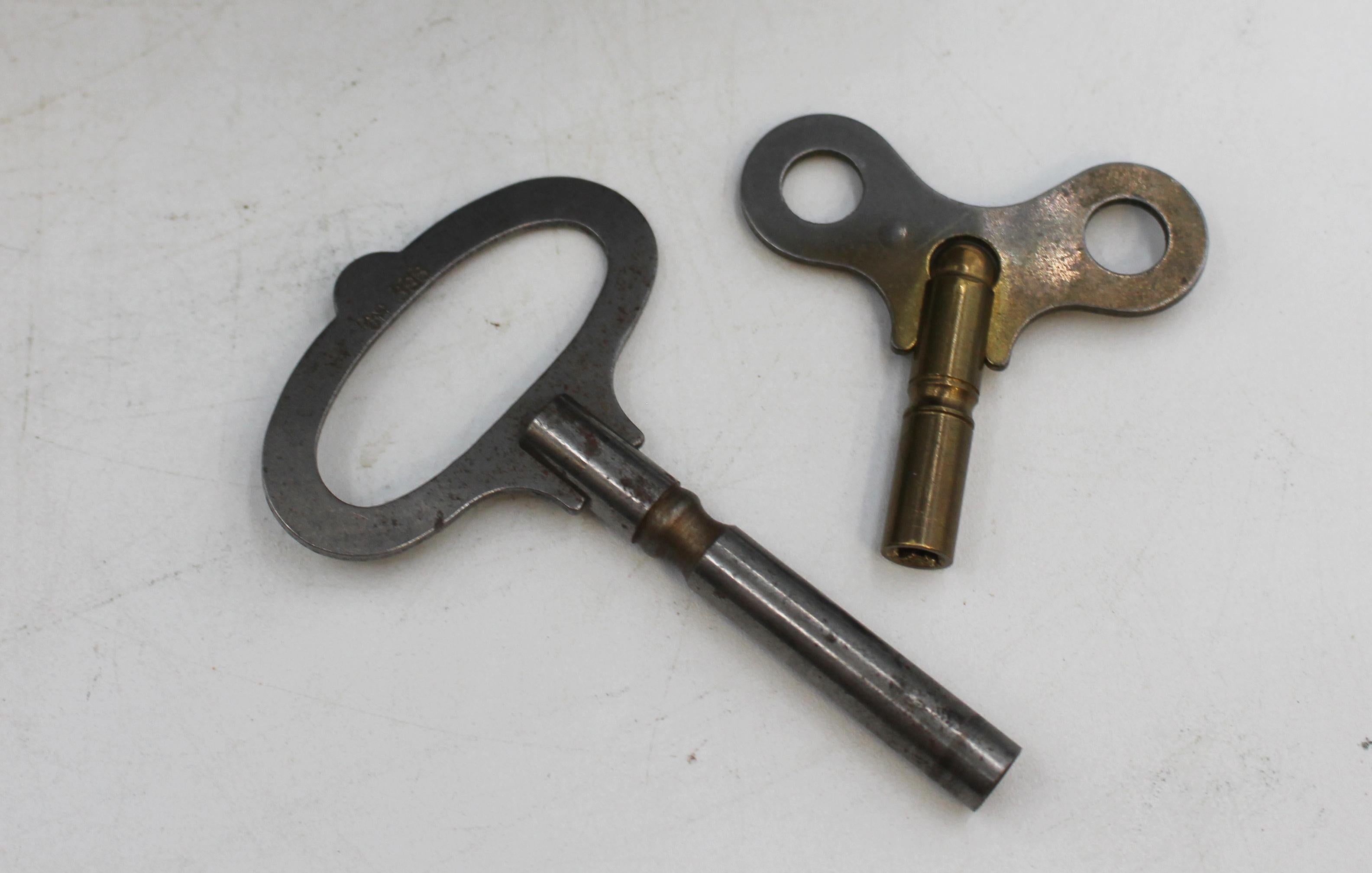 19th Century Classical Taste Table Clock For Sale 10