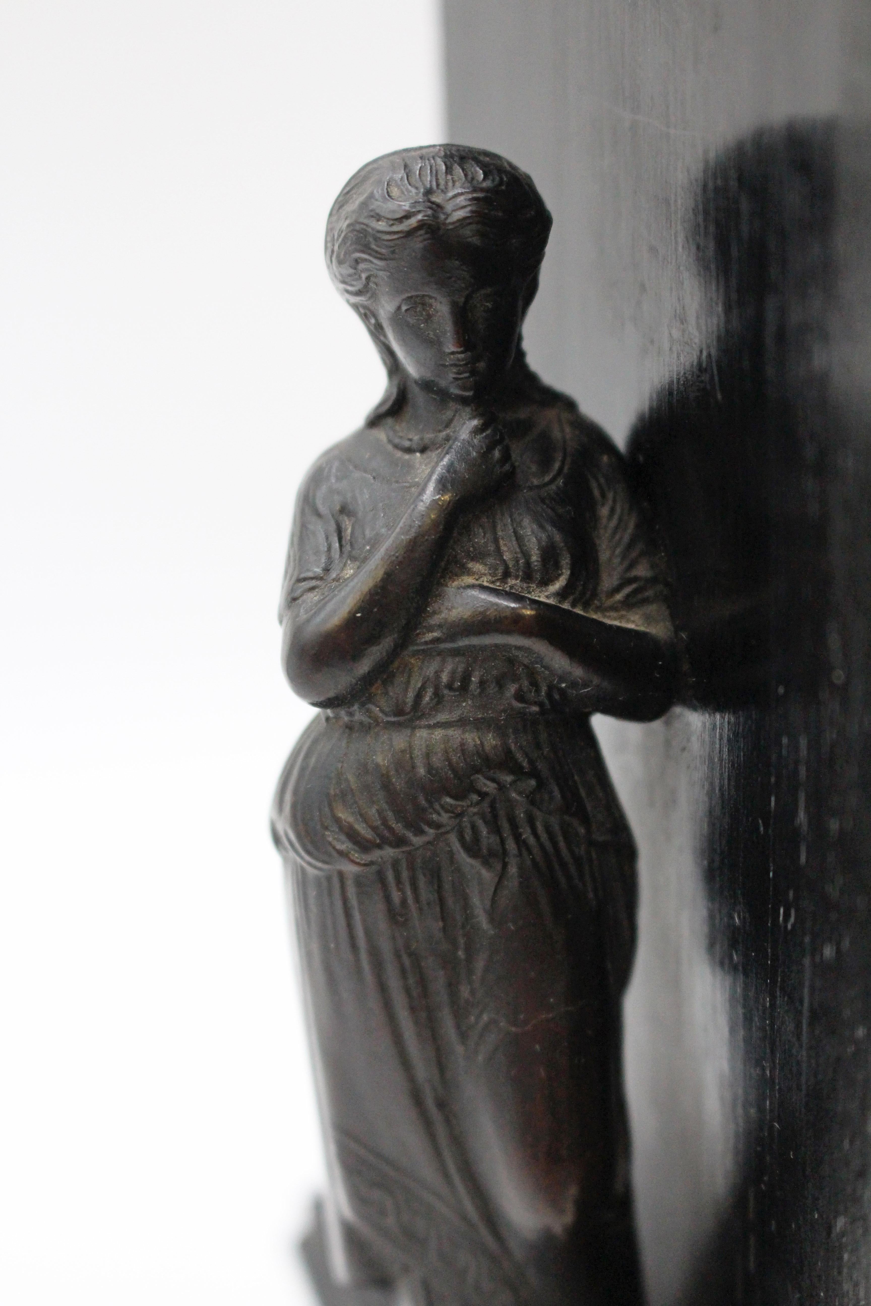 19th Century Classical Taste Table Clock For Sale 1