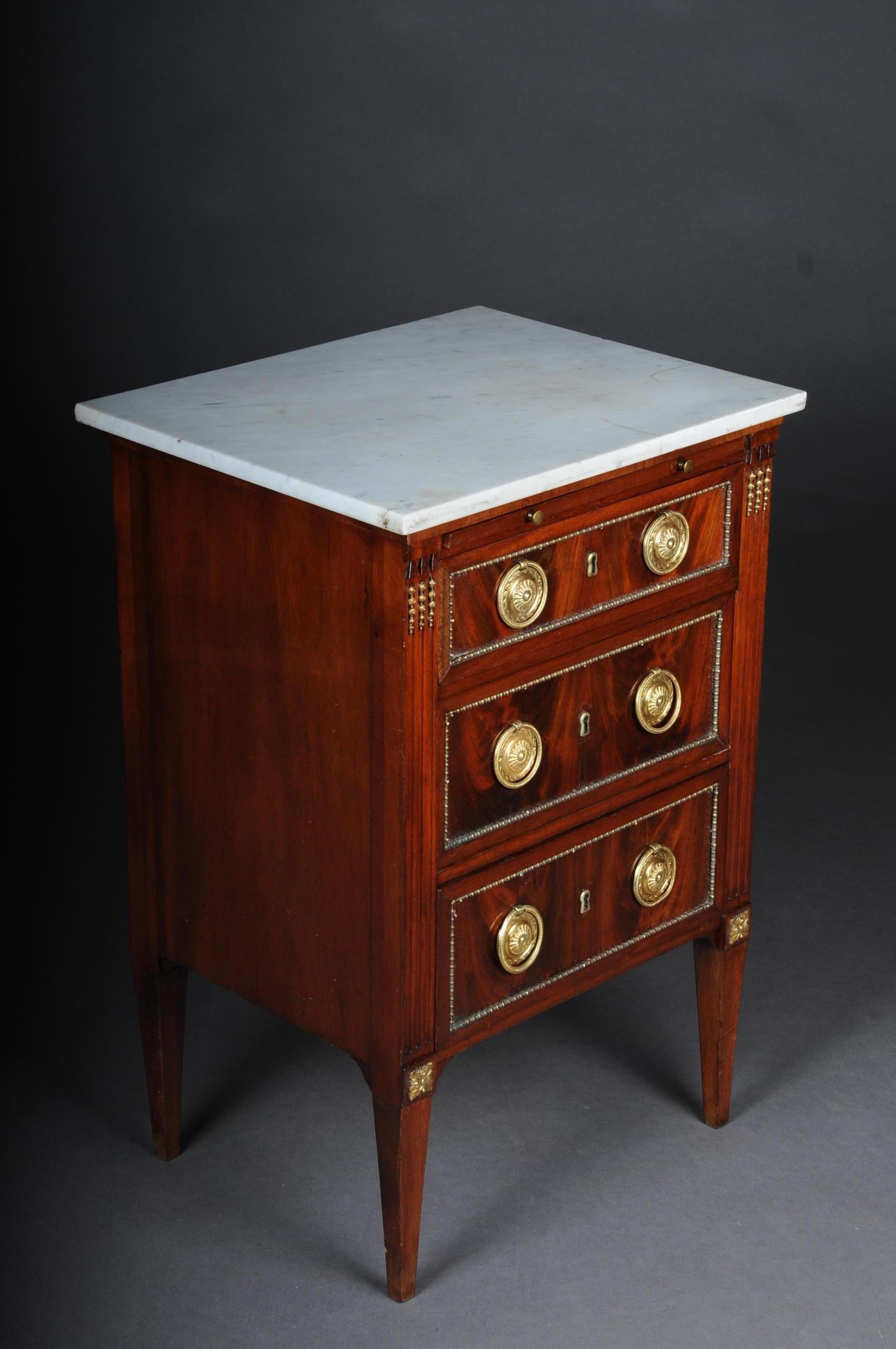 19th Century Classicism Chest of Drawers Louis XVI For Sale 10