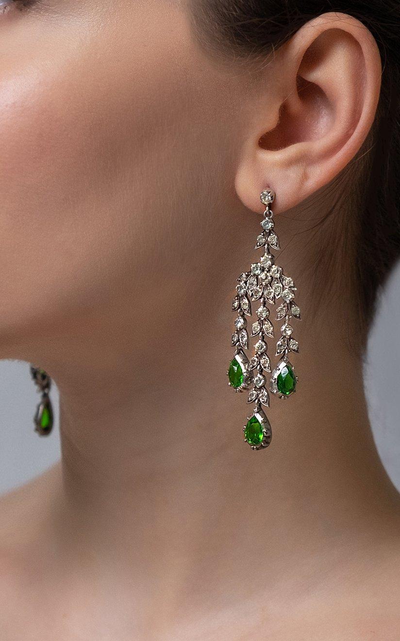 Spectacular 19th Century Paste Girandole Earrings
Composition: Silver and Clear and Emerald Paste
Closure: Post Fastening, For Pierced Ears
Color: Silver
