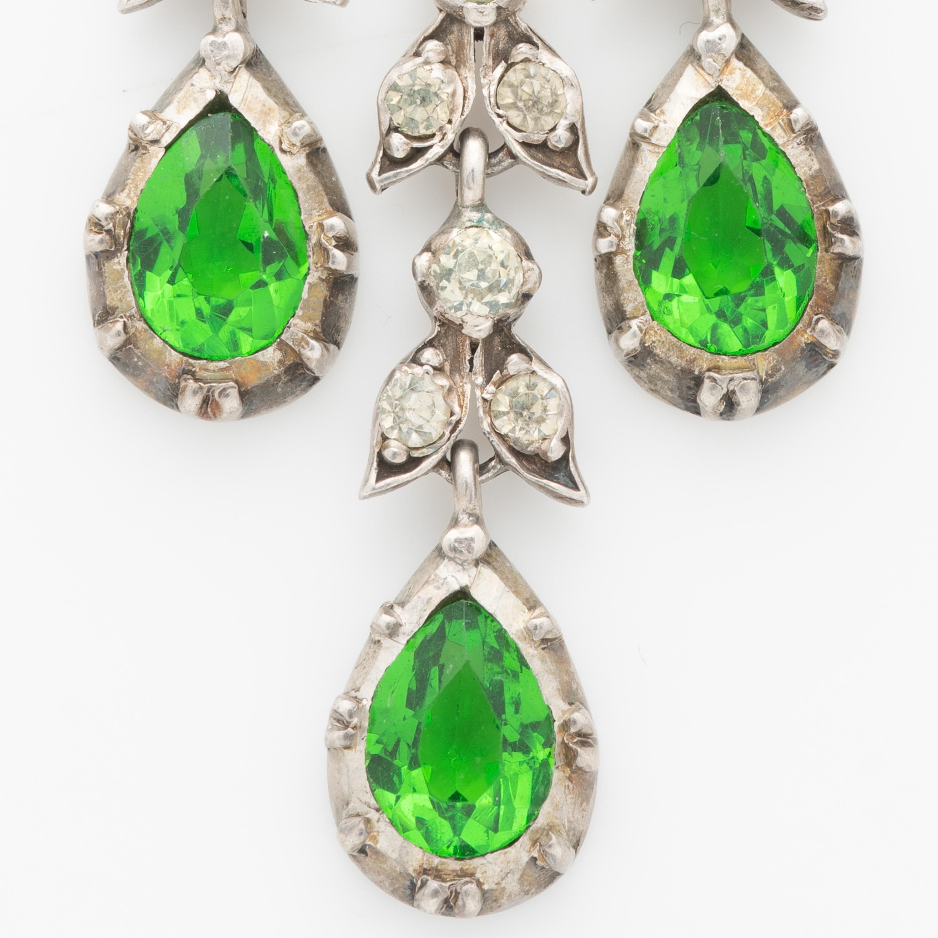 Klare und smaragdgrüne Girandole-Kronleuchter-Ohrringe aus dem 19. für Damen oder Herren im Angebot