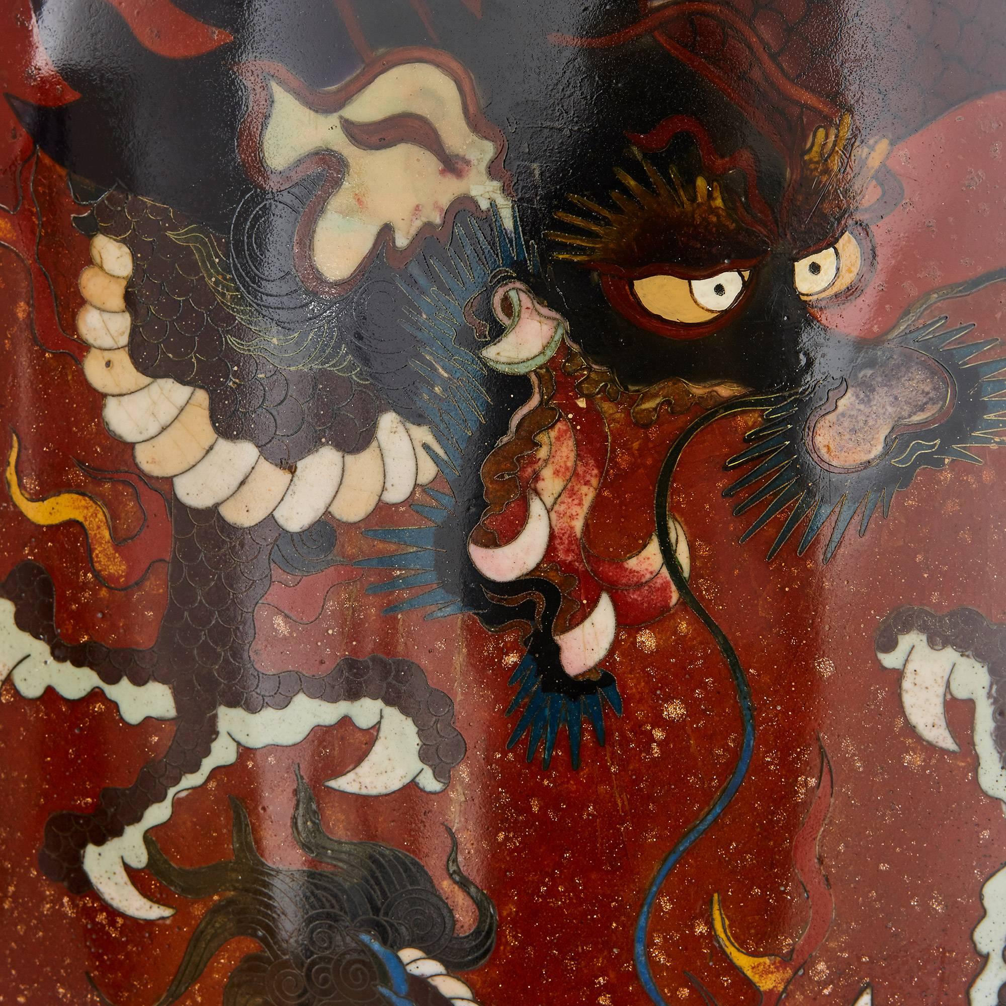 Émail Vase dragon en émail cloisonné du XIXe siècle, période Meiji, Japon en vente