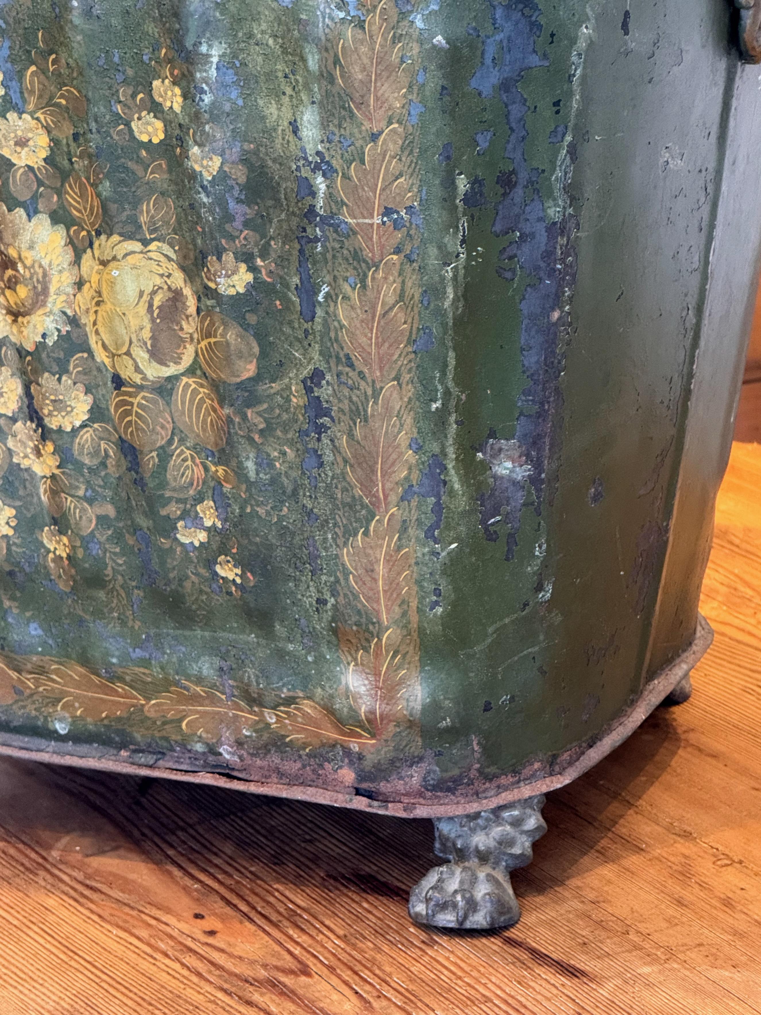 19th Century Coal Hod In Good Condition In Charlottesville, VA