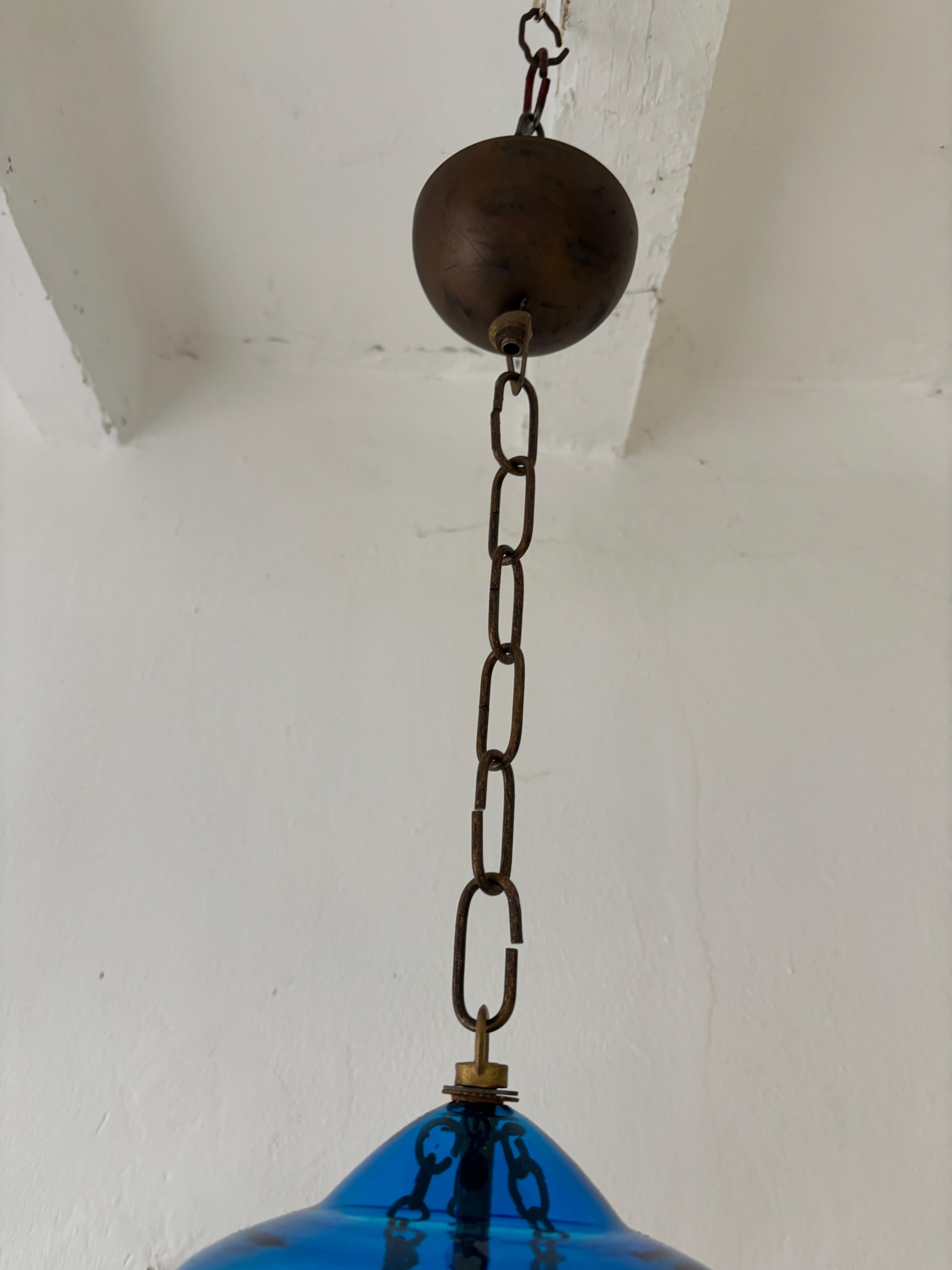 Lampadario a lanterna inglese a campana blu cobalto del XIX secolo In condizioni buone in vendita a Firenze, Toscana