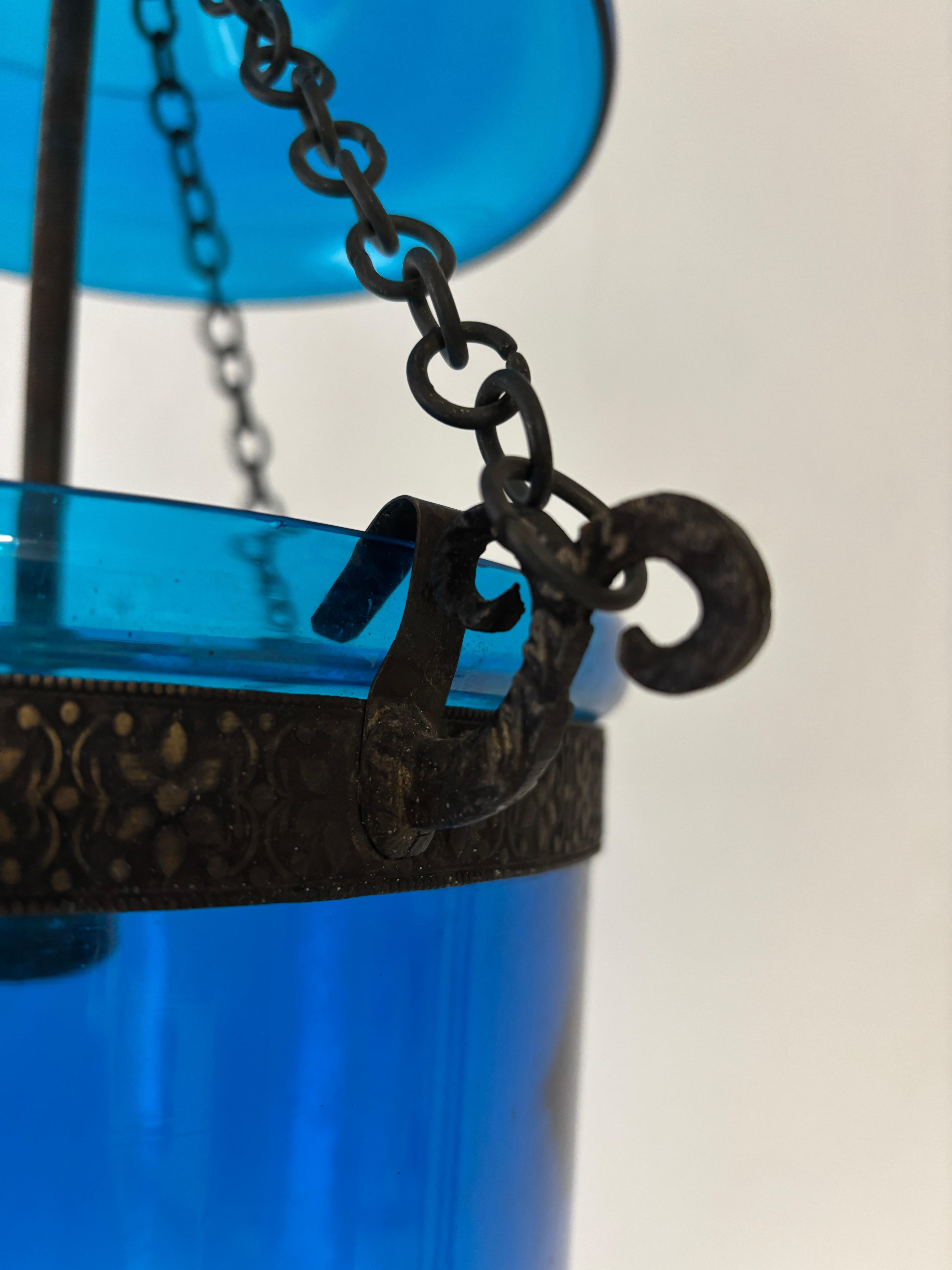 Bronze Lanterne à clochettes anglaise du 19e siècle bleu cobalt en vente