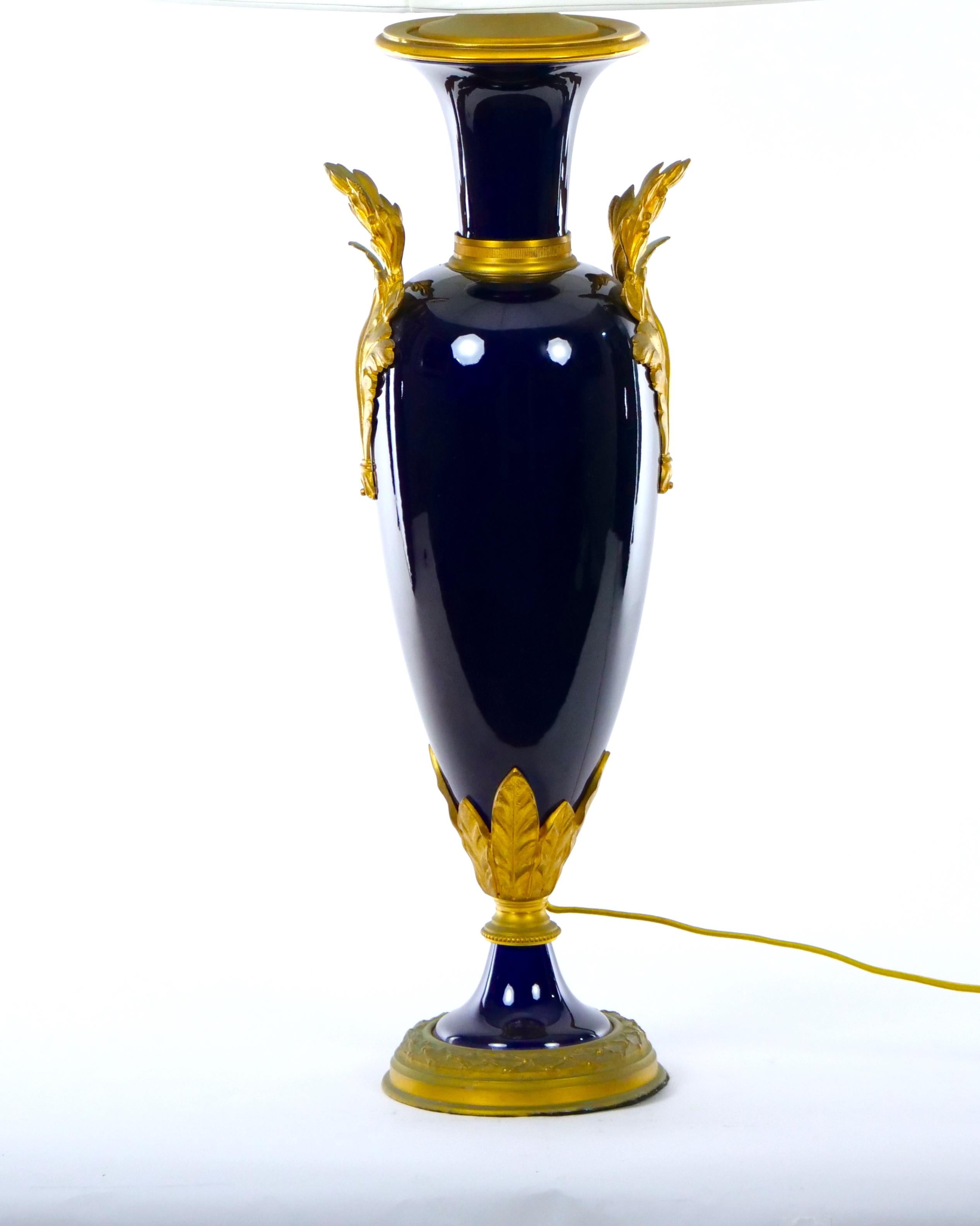 19th Century Cobalt Blue Sèvres Style Porcelain / Ormolu Lamps For Sale 1