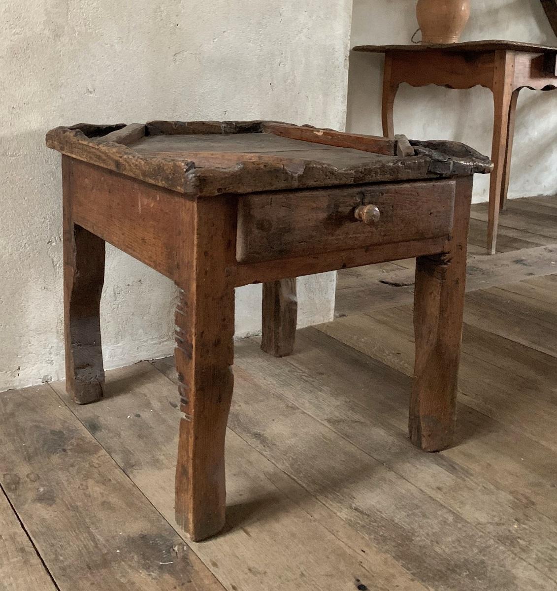 19th Century Cobblers Table Sidetable For Sale 2