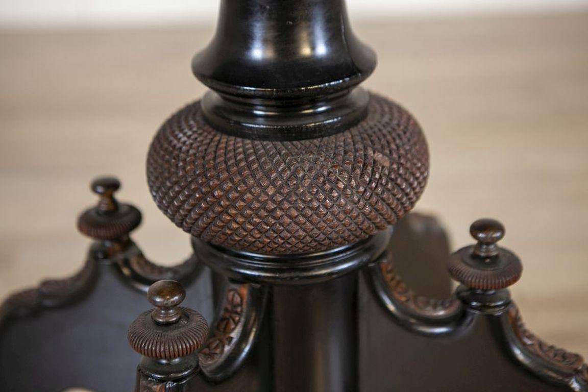 Couchtisch aus dem 19. Jahrhundert im Stil von M. Horrix Furniture im Angebot 6