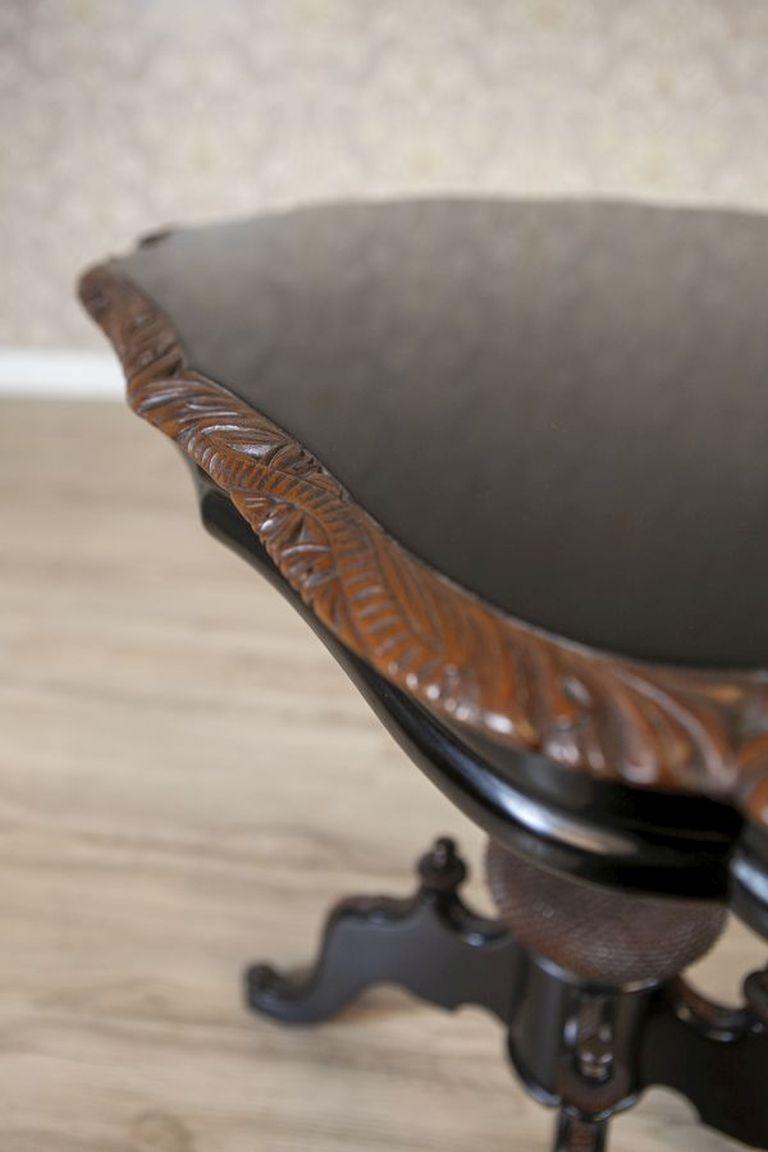Table basse du 19e siècle dans le style de M. Horrix Furniture en vente 1
