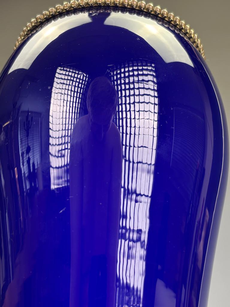 Colbot Keramiklampe aus dem 19. Jahrhundert (umgewandelt von einer Öllampe) - kobaltblau und vergoldet im Angebot 3
