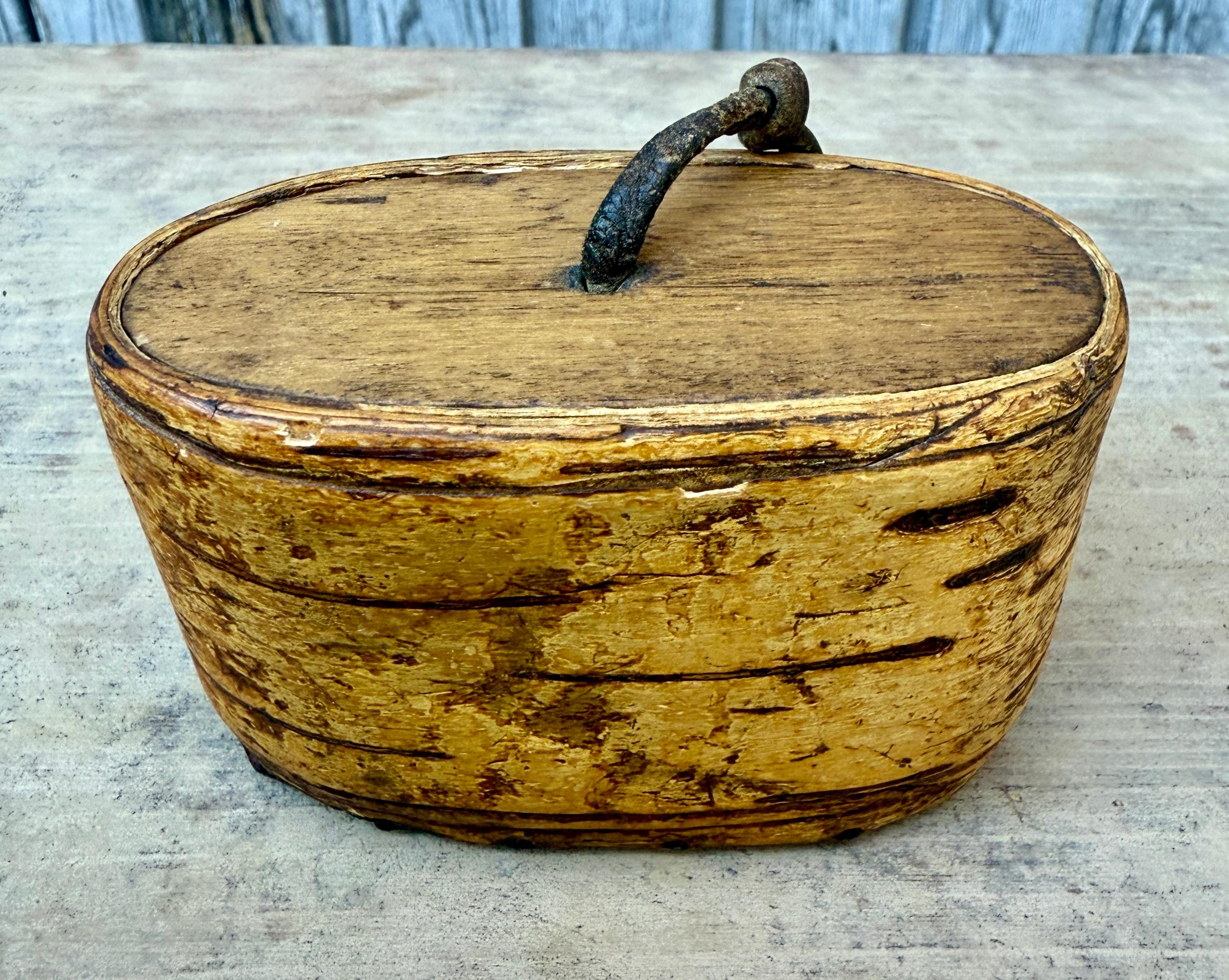 19th Century Collection of 9 Swedish Boxes in Birch Bark For Sale 5