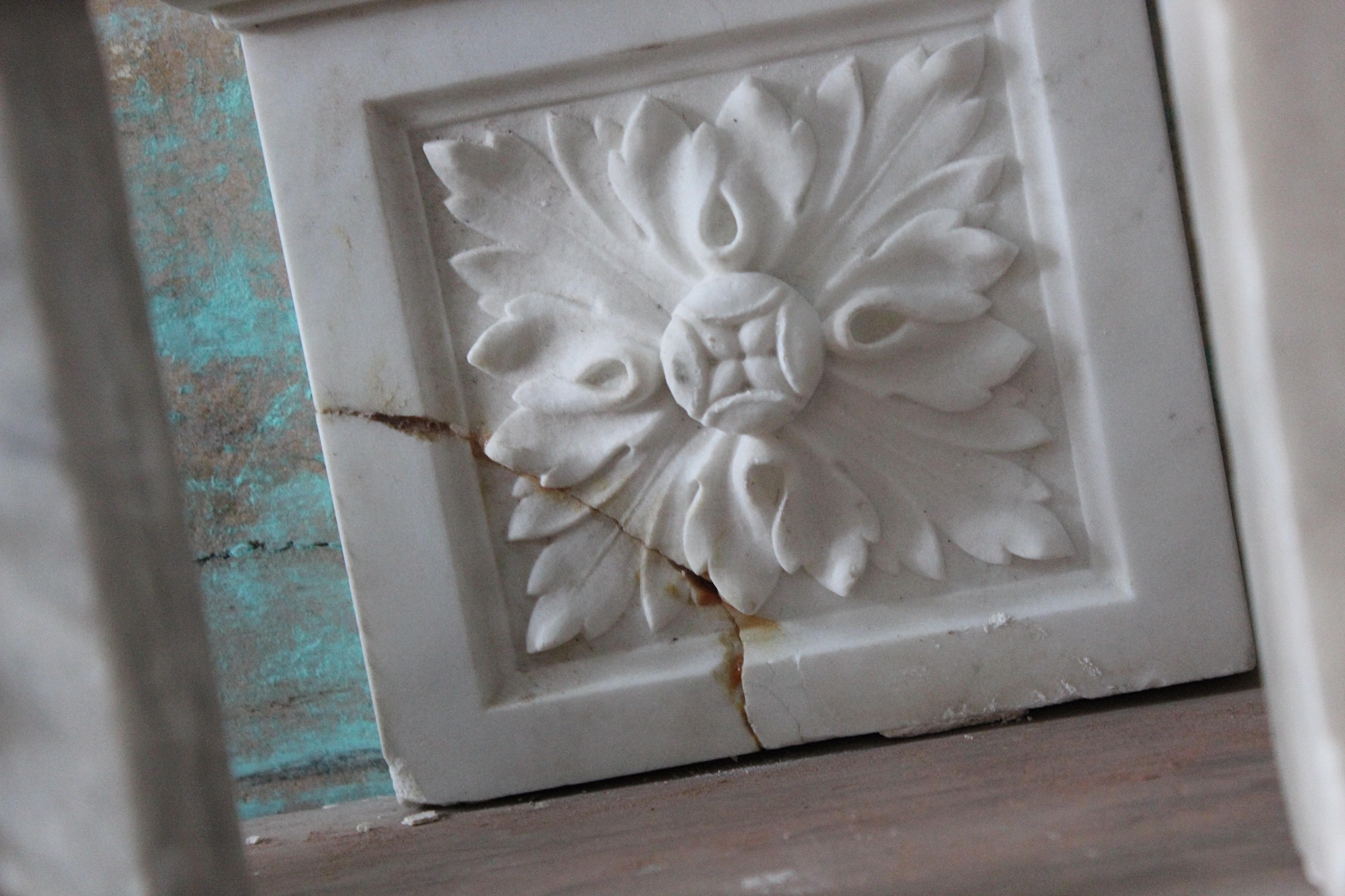 19th Century Collection of Carved Marble Architectural Elements Country House For Sale 4