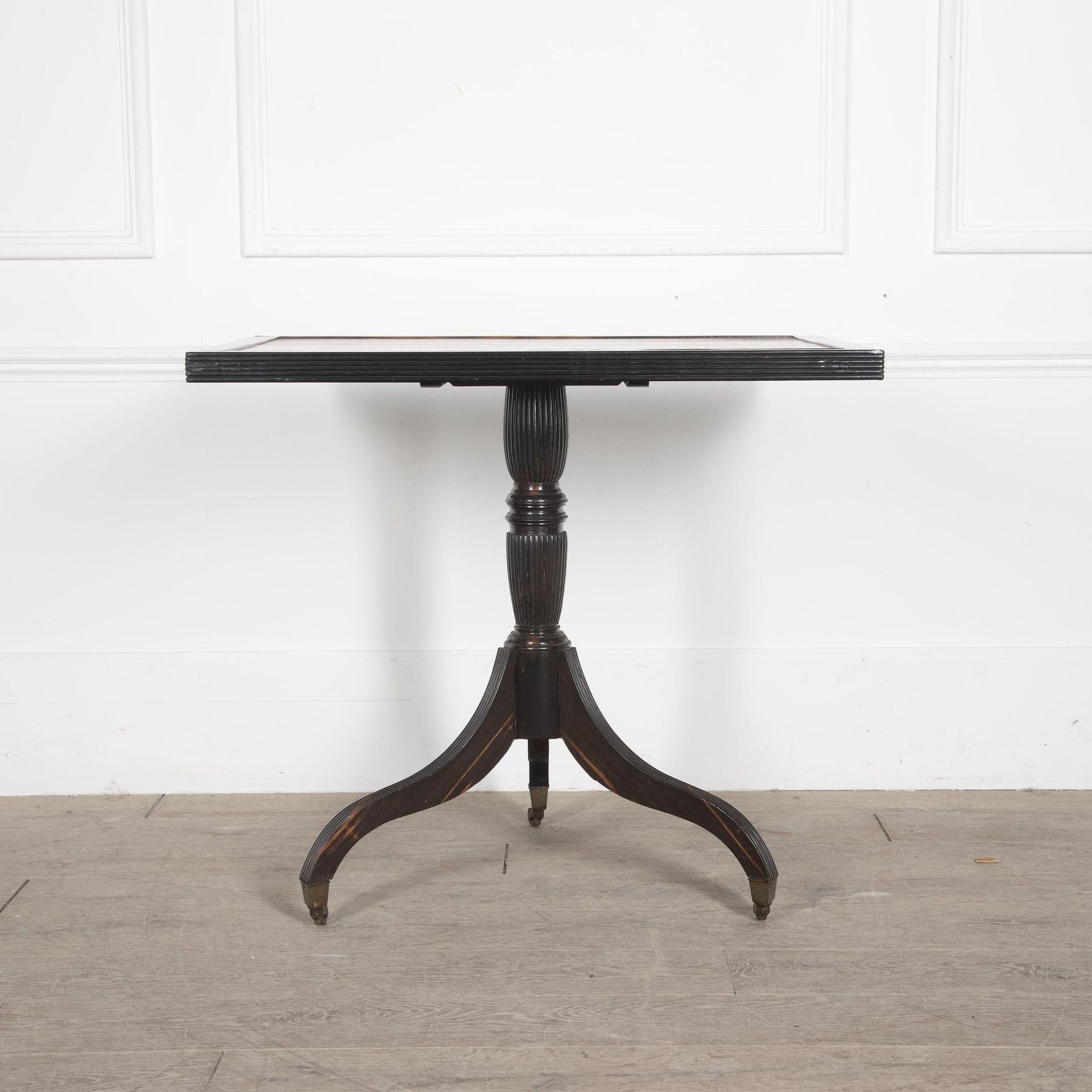 Table de centre en ébène et bois de satin Coloni du 19e siècle Bon état - En vente à Gloucestershire, GB