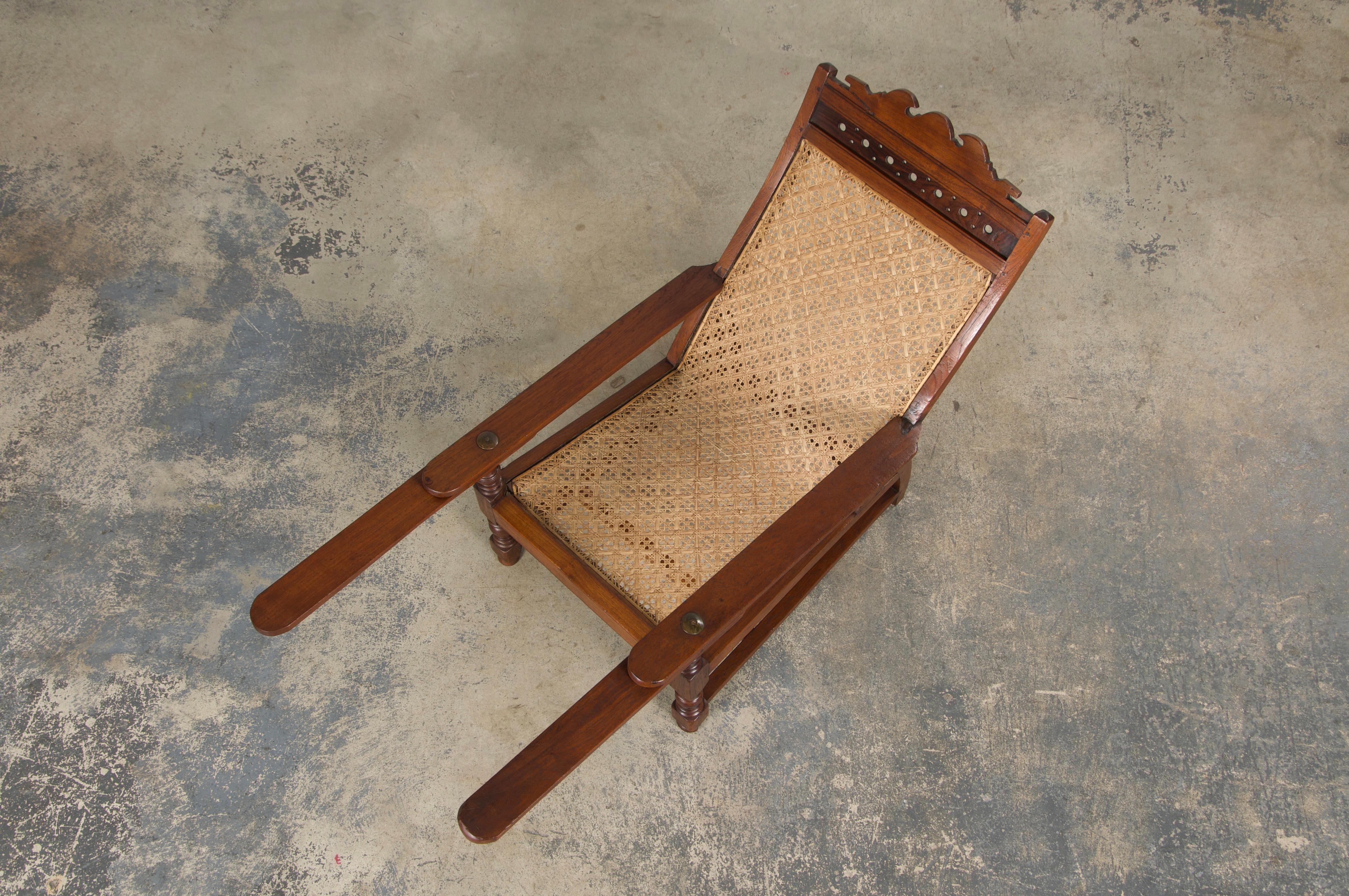 Chaise de salon Plantation en acajou colonial du 19e siècle en vente 3