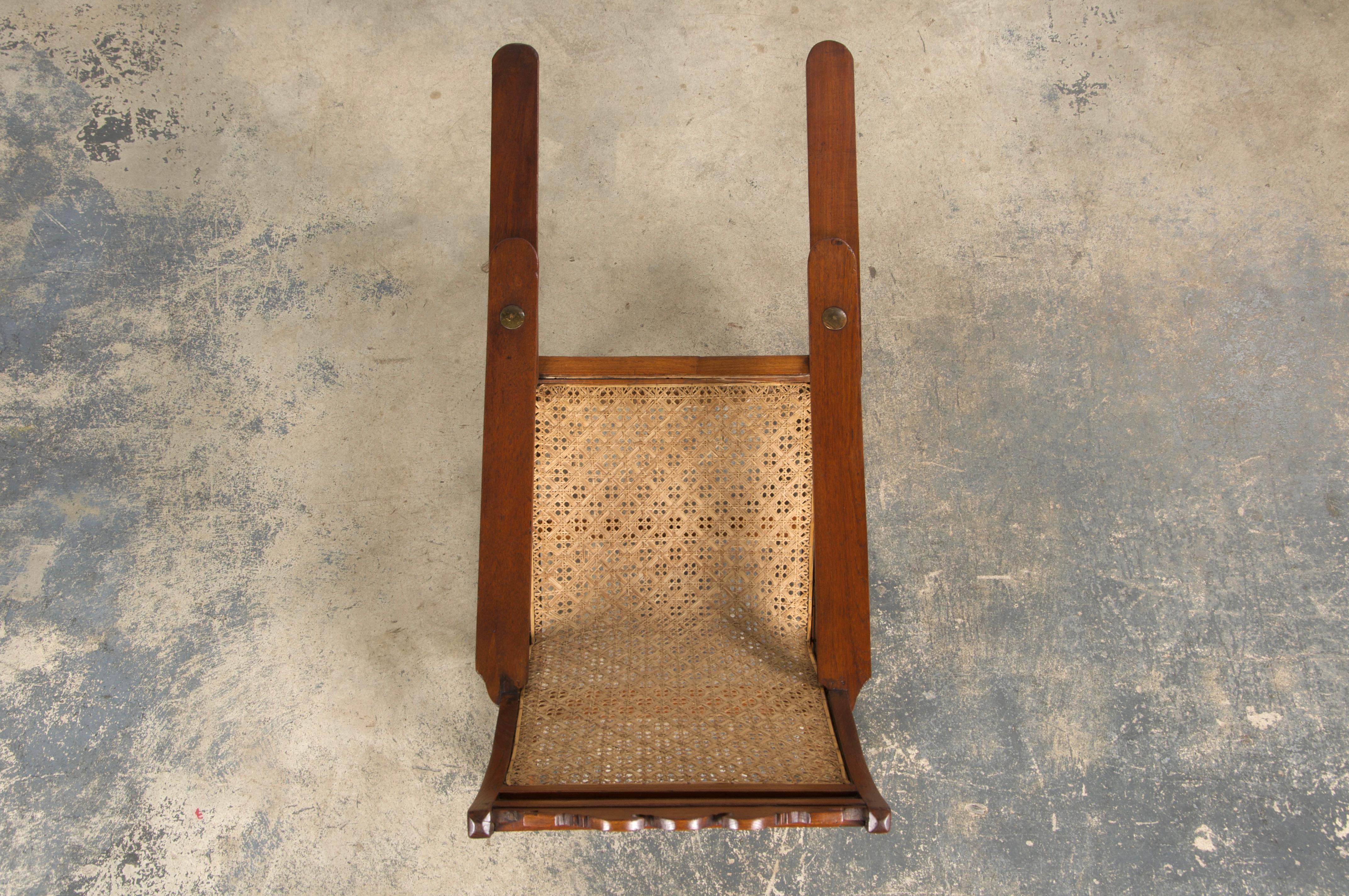 Chaise de salon Plantation en acajou colonial du 19e siècle en vente 12