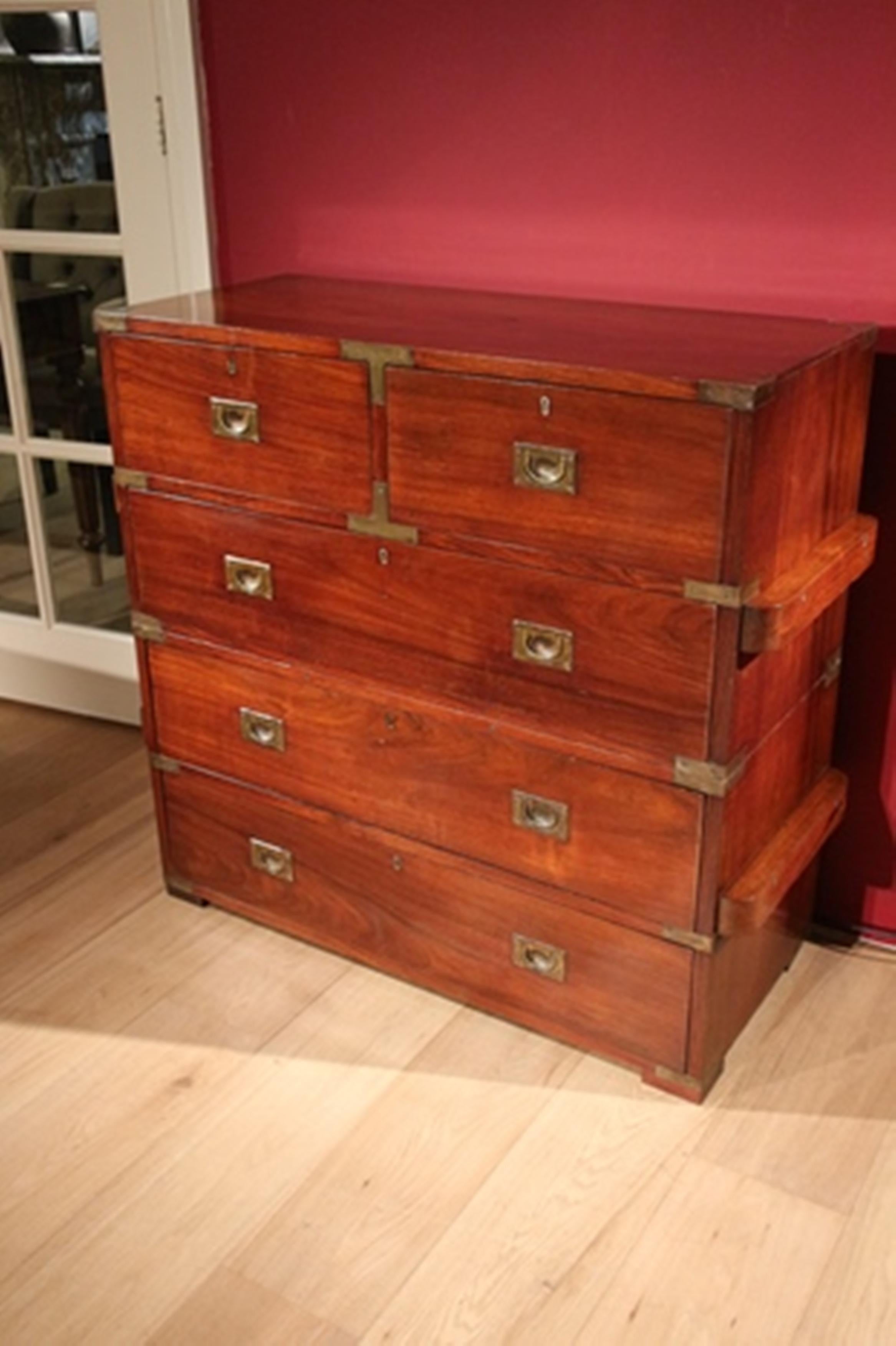 Here we have a fine small military chest. The chest is made in two sections for the ease of transportation, either by sea or pack horse and mule.
This particular chest would have been made for an officer for Campaign.
The chest of drawers has the