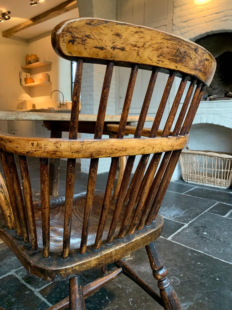 19th Century Comb Back Windsor Chair In Good Condition For Sale In Vosselaar, BE