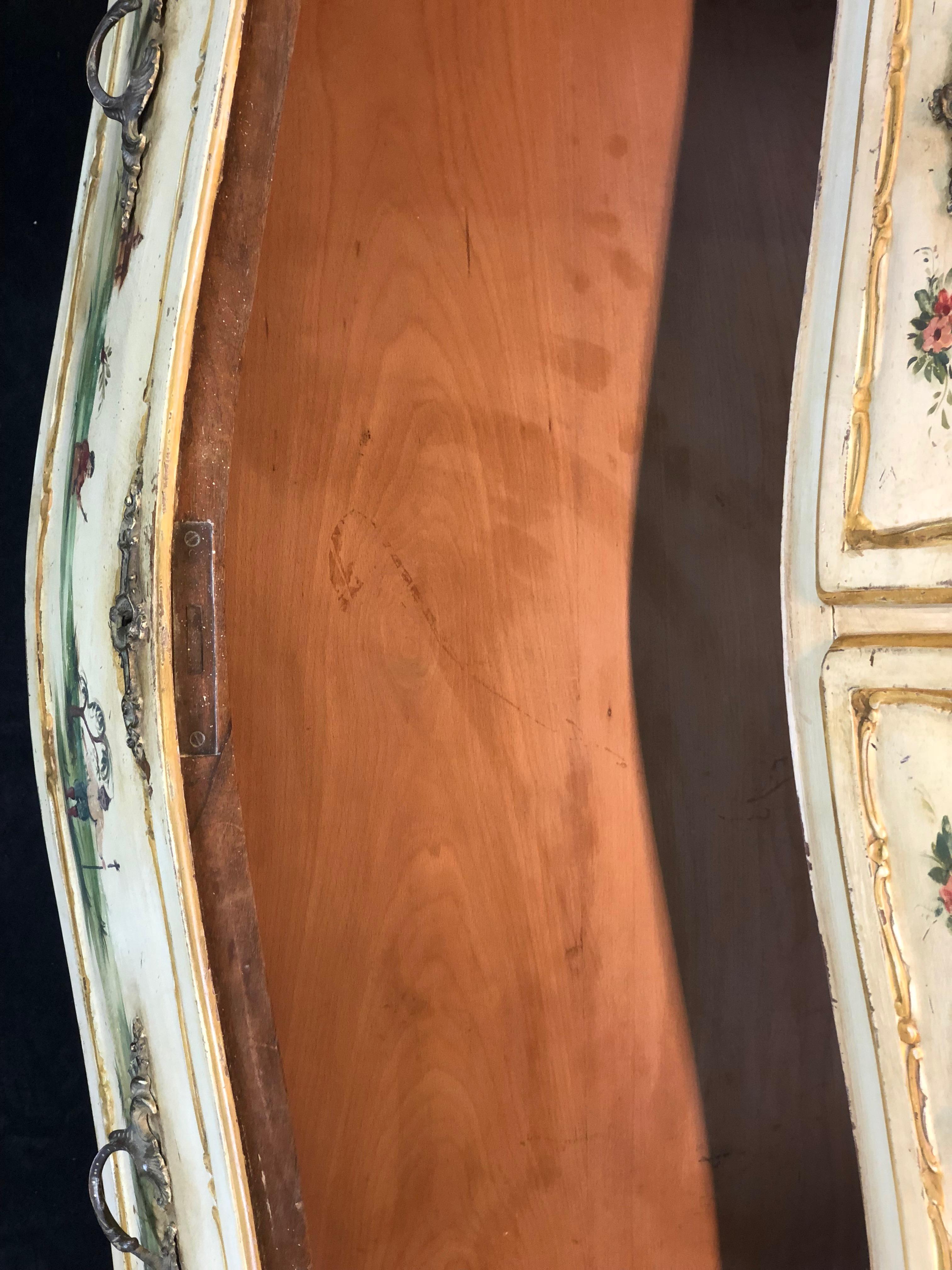 19th Century Commode Venetian Lacquered with Landscapes and Chinese Figures For Sale 2