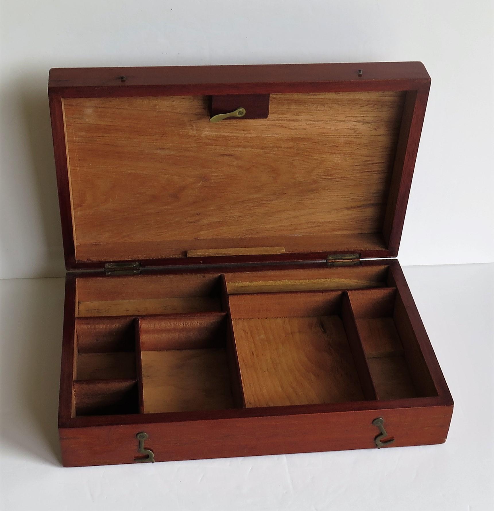 Compendium de jeux complet du 19ème siècle en boîte jointe en bois de feuillus - De nombreux jeux en vente 11