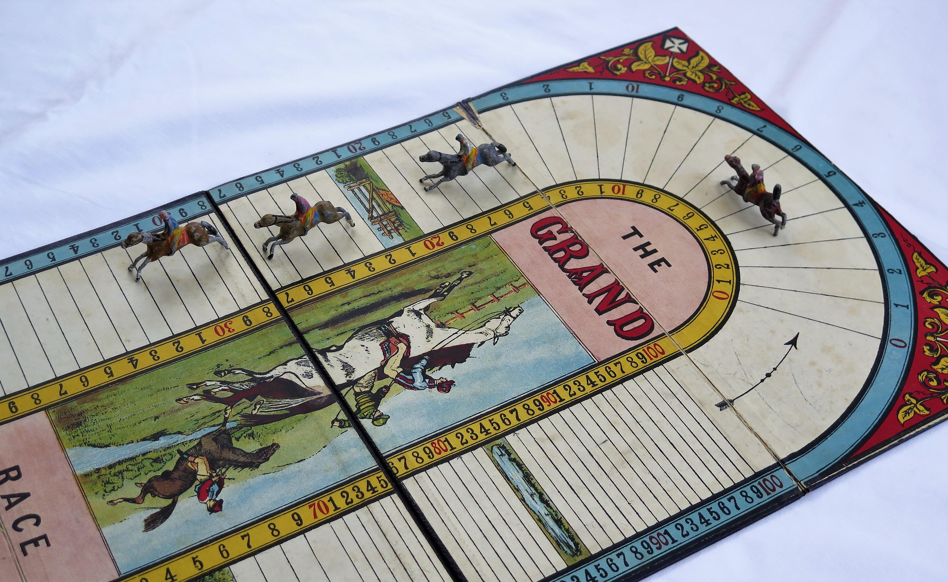 19th Century Complete Games Compendium in Hardwood Jointed Box Many Games In Good Condition For Sale In Lincoln, Lincolnshire