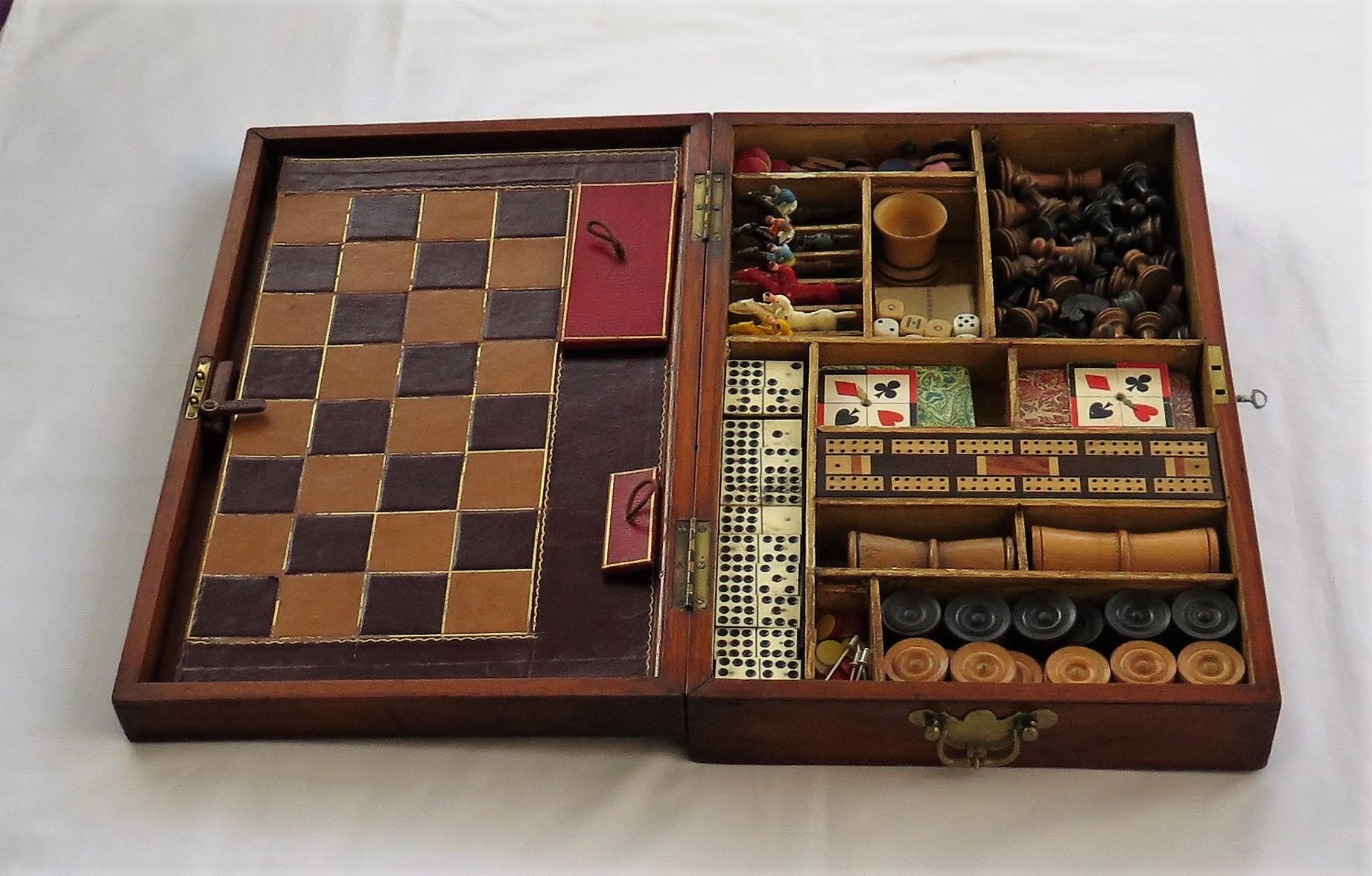 19th Century Complete Games Compendium in Hardwood Jointed Box over 10 Games 9
