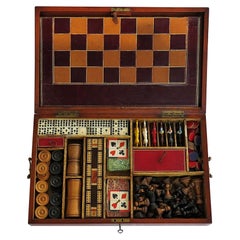 compendium complet de jeux du 19ème siècle dans une boîte en bois dur assemblé plus de 10 jeux