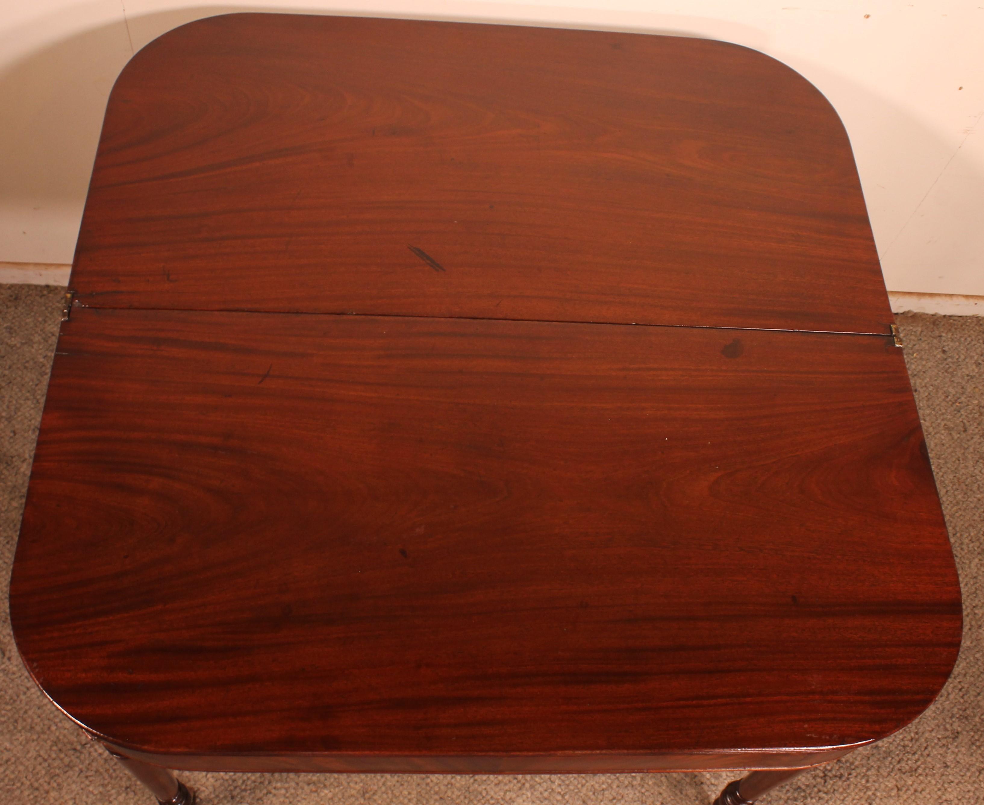 19th Century Console Or Game Table In Mahogany For Sale 6