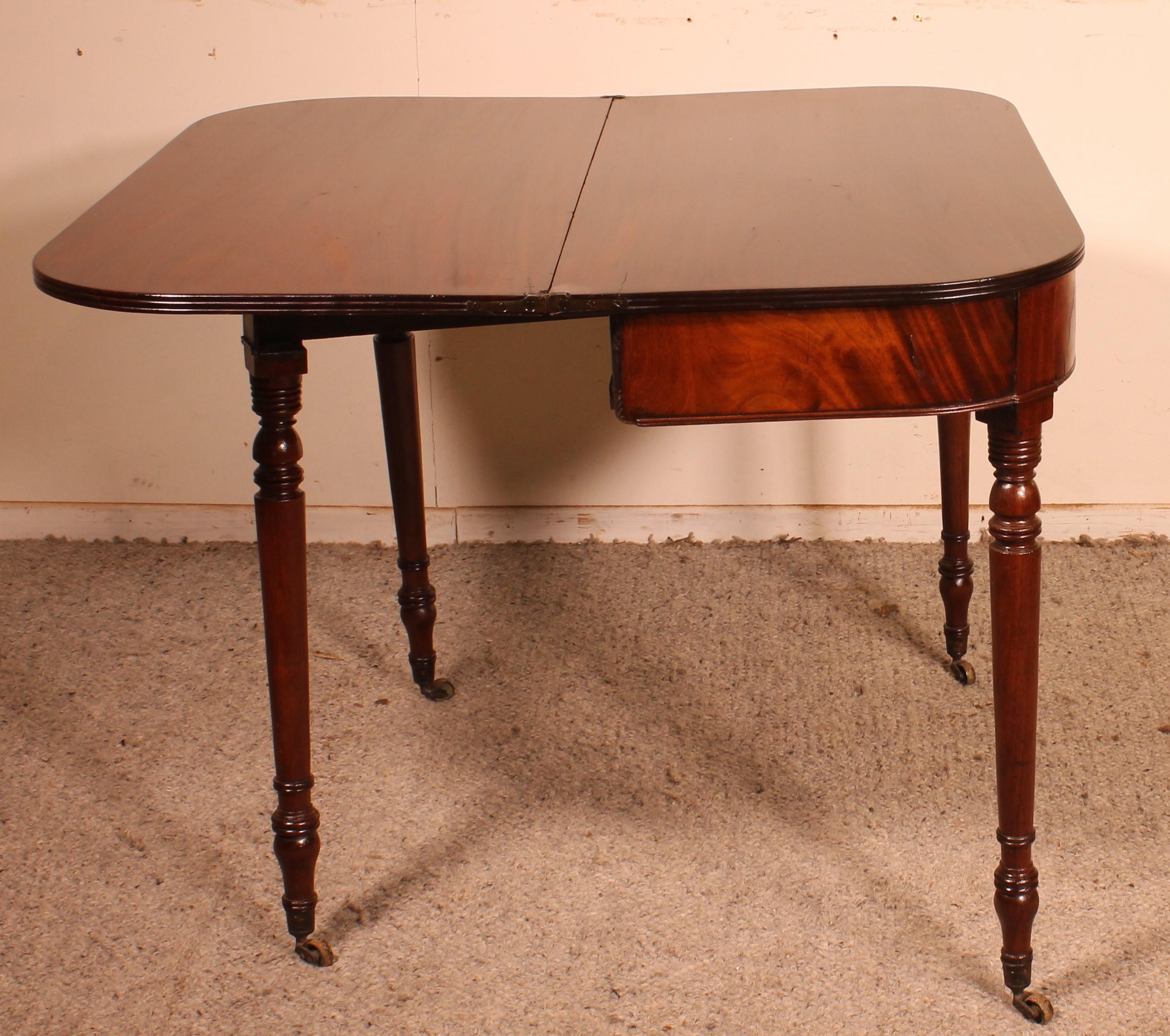 19th Century Console Or Game Table In Mahogany In Good Condition For Sale In Brussels, Brussels