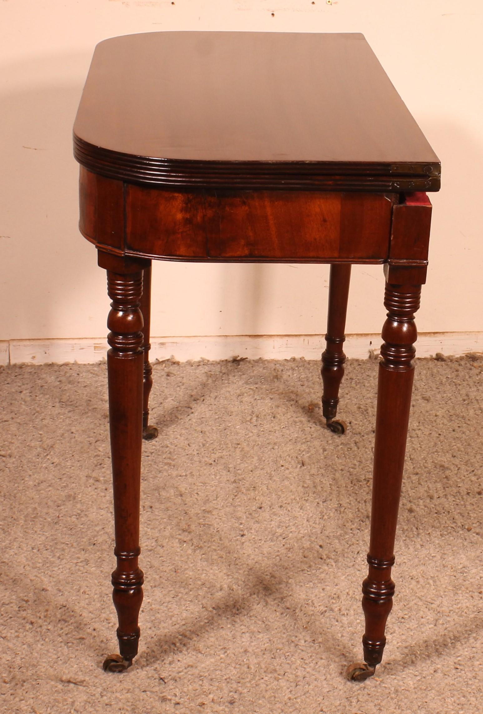19th Century Console Or Game Table In Mahogany For Sale 2