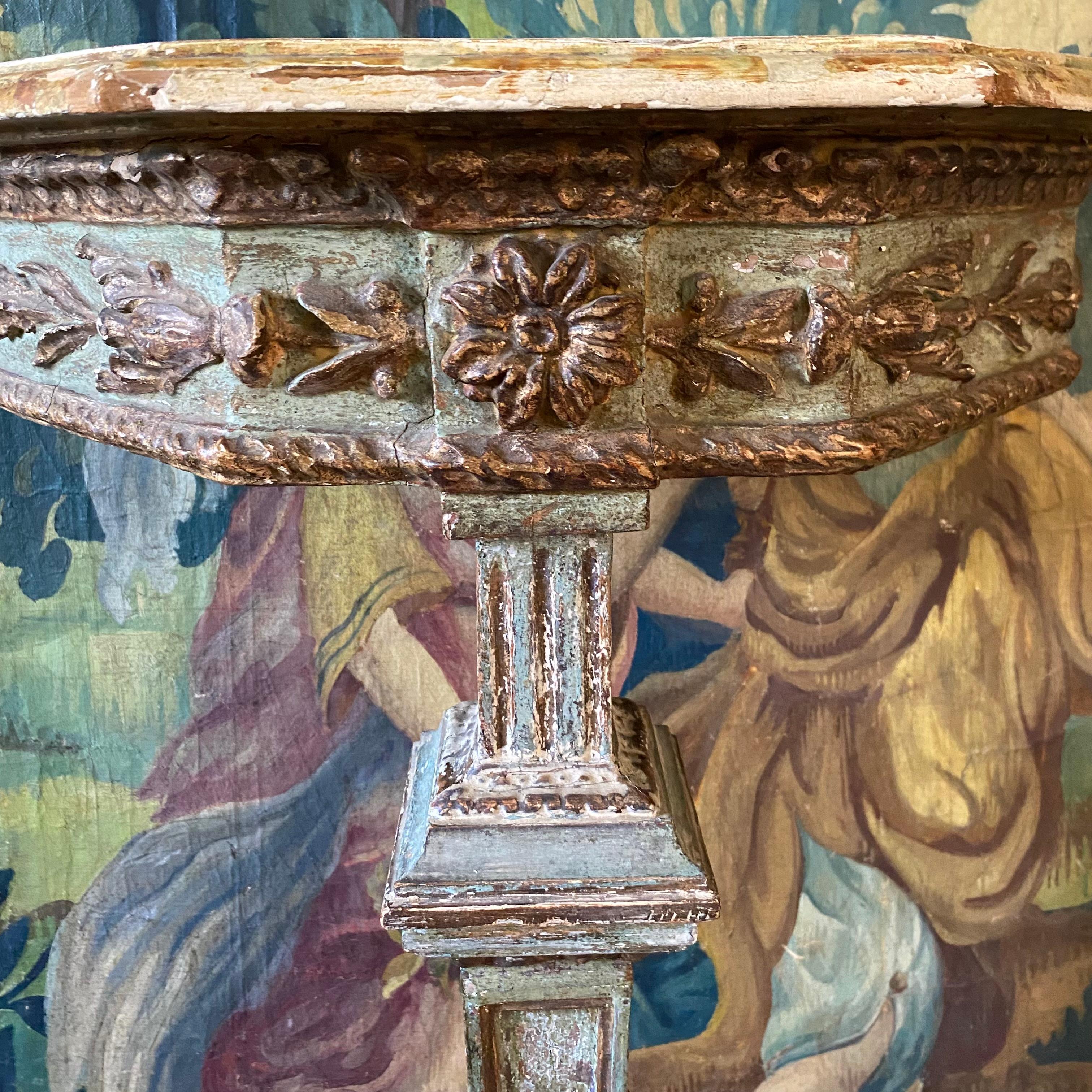 Sculpté à la main Table console du 19e siècle en vente