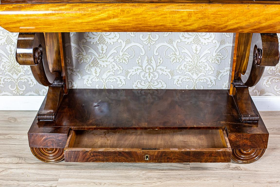Table console du XIXe siècle avec miroir à charnière en vente 13