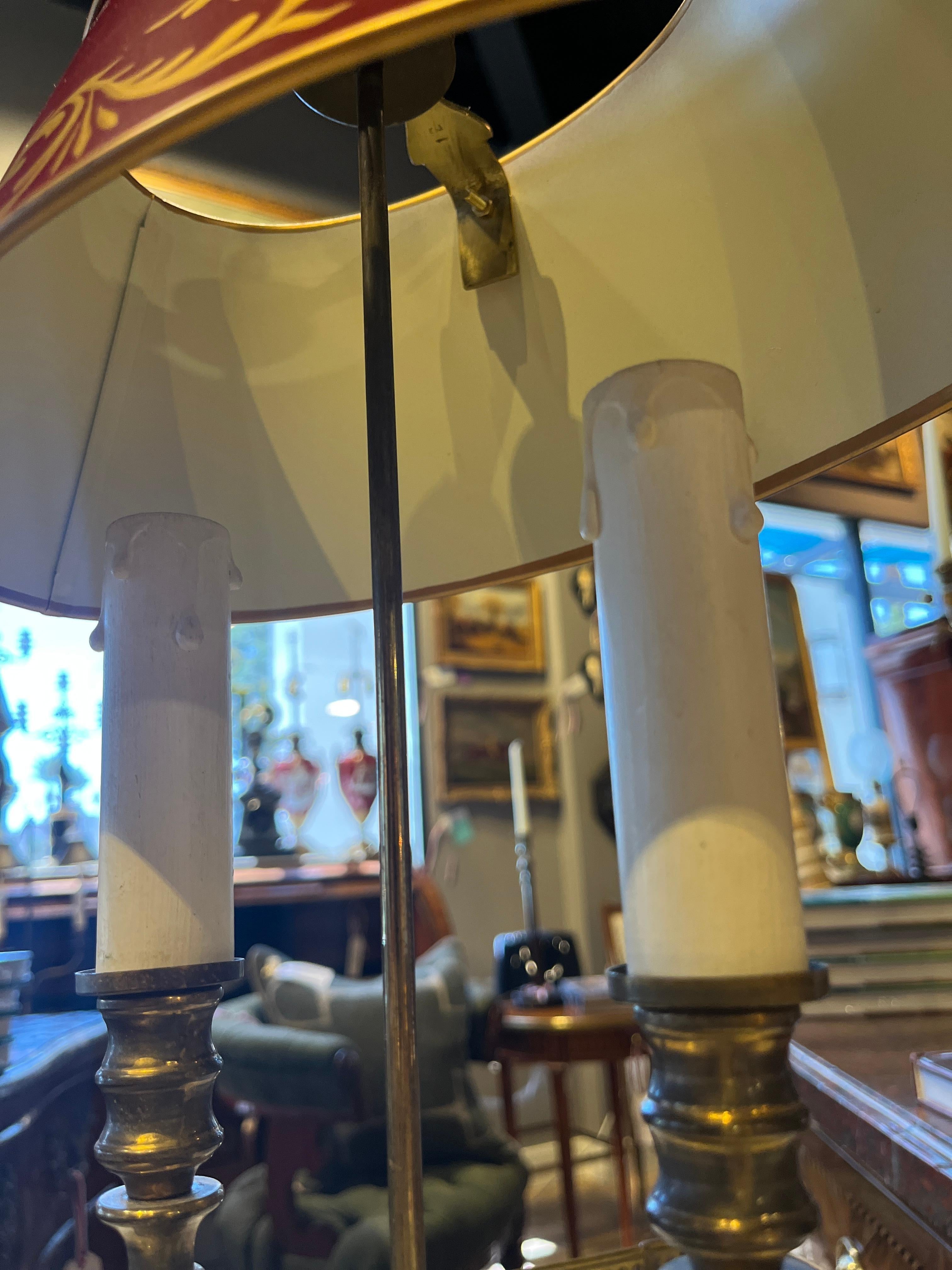 XIX secolo 19th Century Consulat - Empire Style French Tole Bouillotte Lamp in vendita