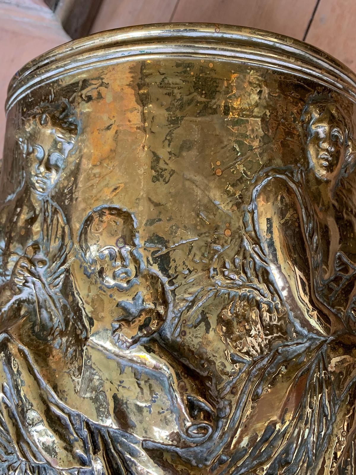 19th Century Continental Brass Cachepot with Lion Pulls For Sale 10
