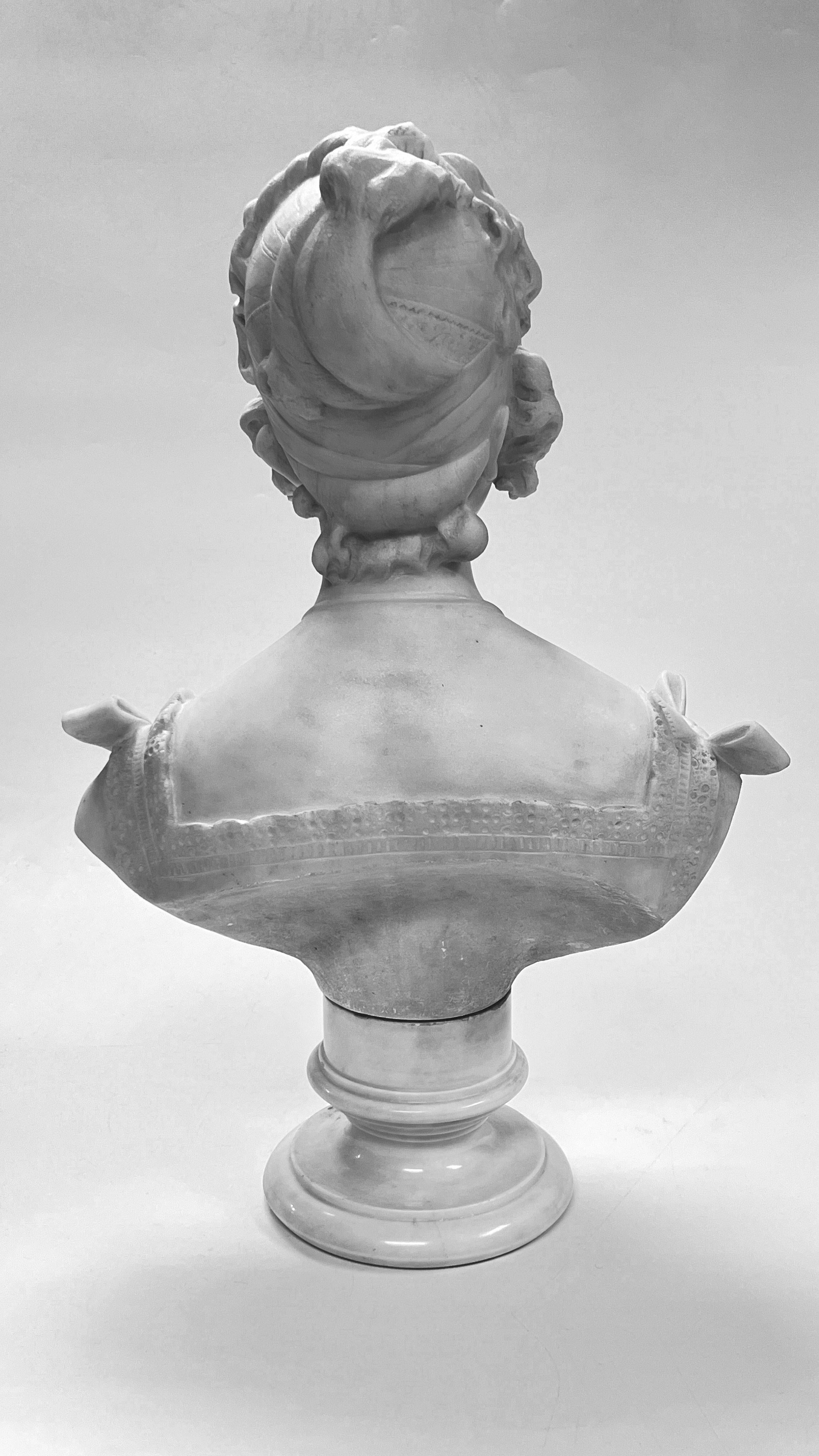 Italian 19th Century Continental Female Bust Sculpture in White Marble For Sale