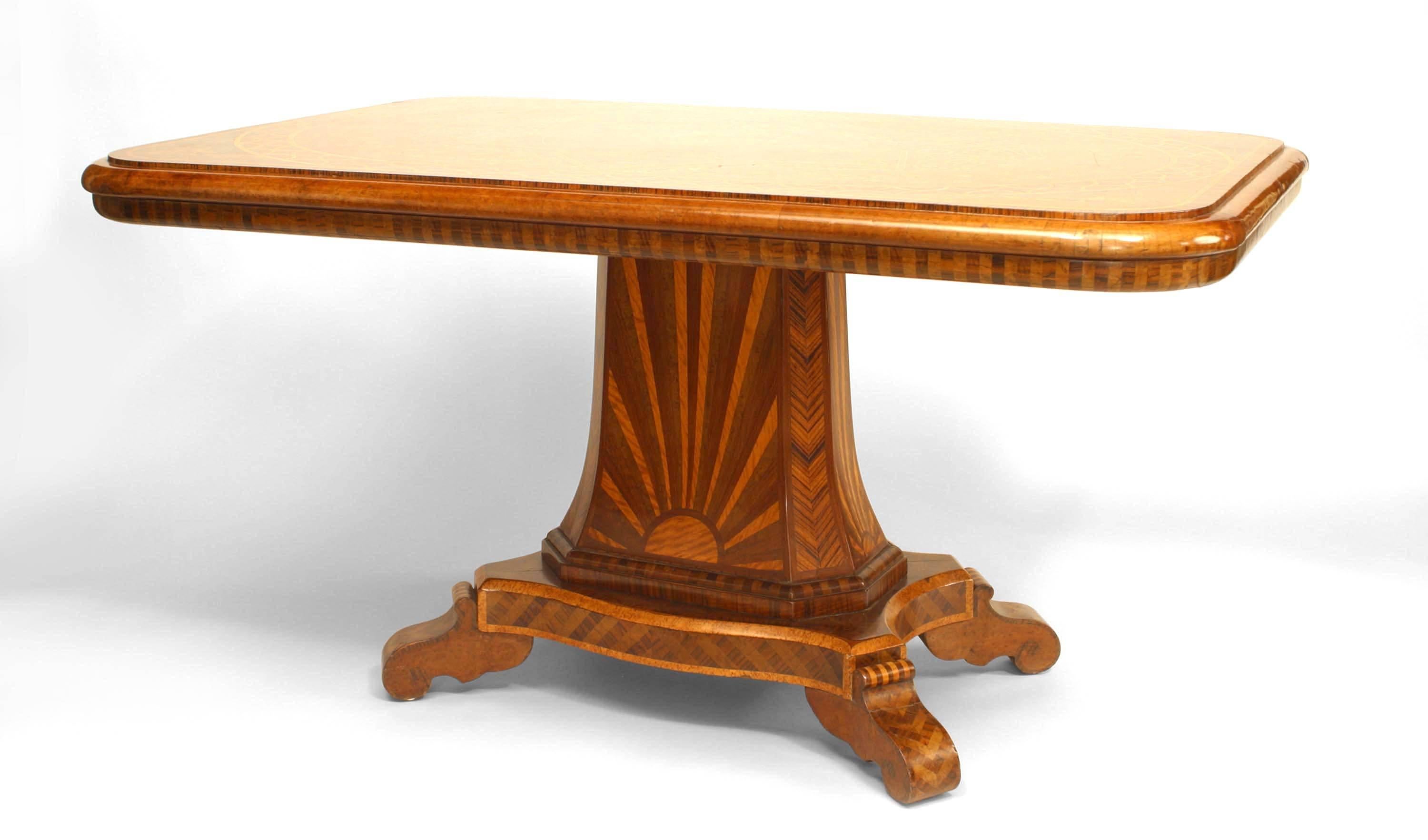 Continental German Inlaid Center Table In Good Condition For Sale In New York, NY