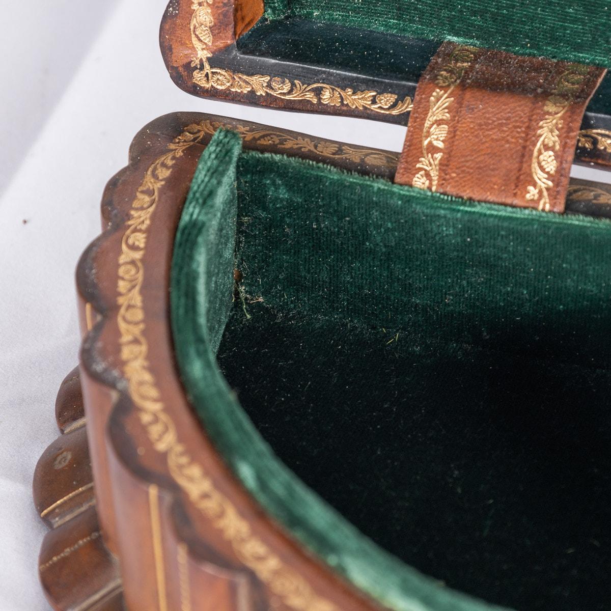 Boîte à bijoux de musique Reuge en cuir continental du 19ème siècle, vers 1880 3