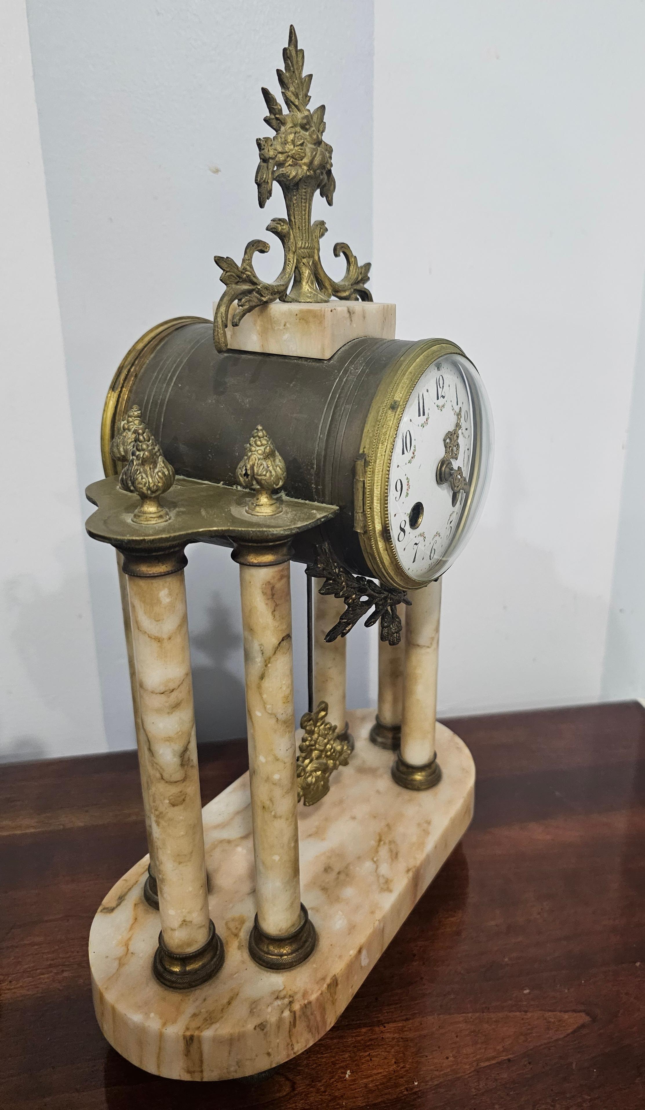 19th Century Continental Neoclassical Style Brass and Marble Clock Garniture Set In Good Condition For Sale In Germantown, MD
