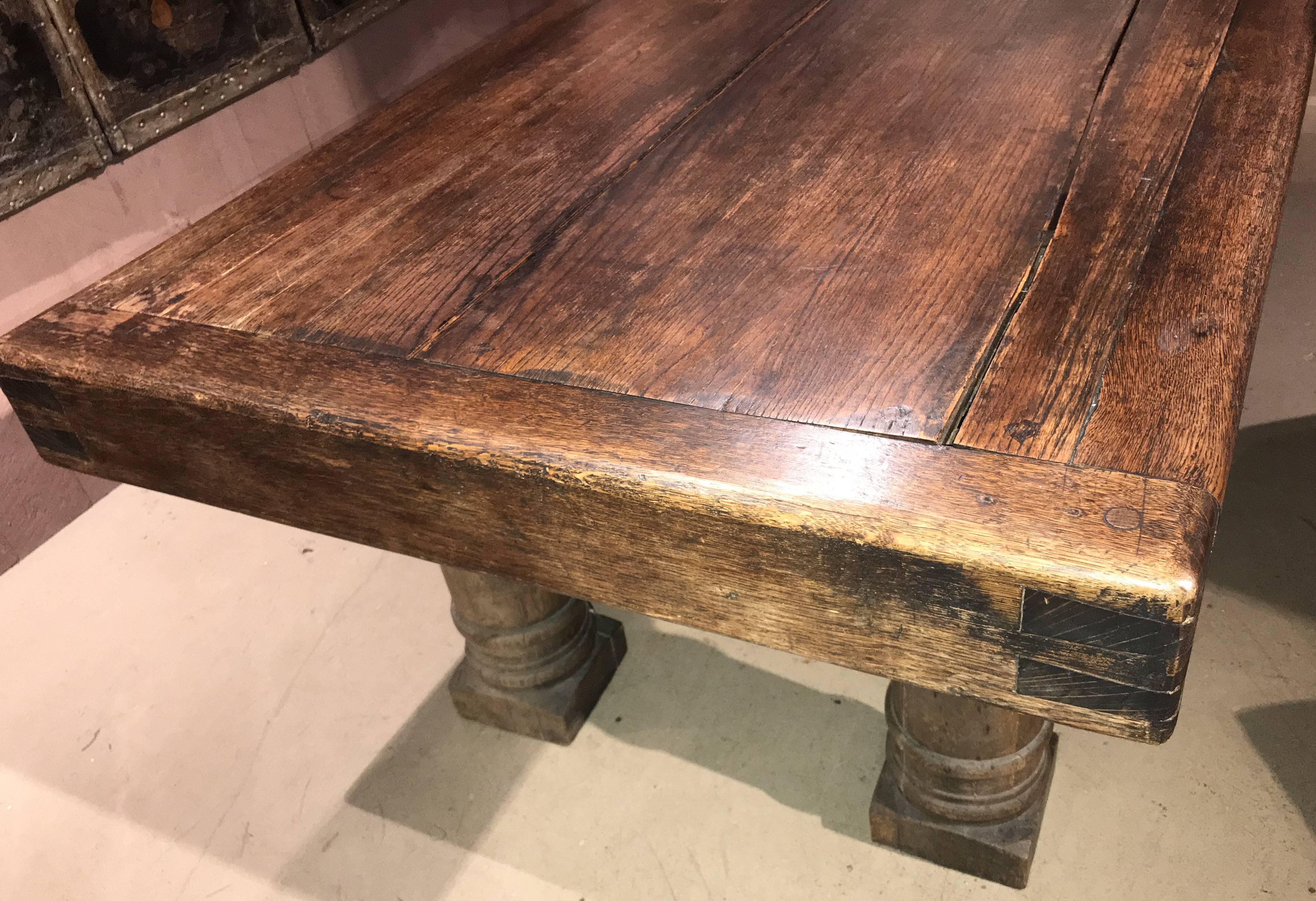 19th Century Continental Oak Refectory Table with Turned Leg Base In Good Condition In Milford, NH