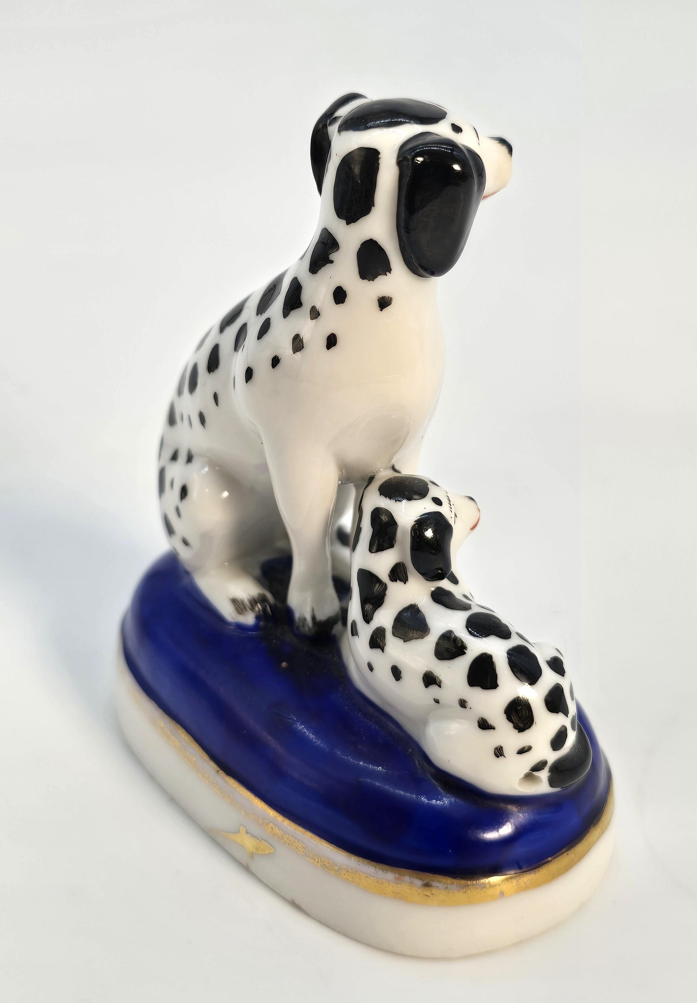 Paire de chiens miniatures en porcelaine peinte à la main, A.I.C., 19e siècle. en vente 6