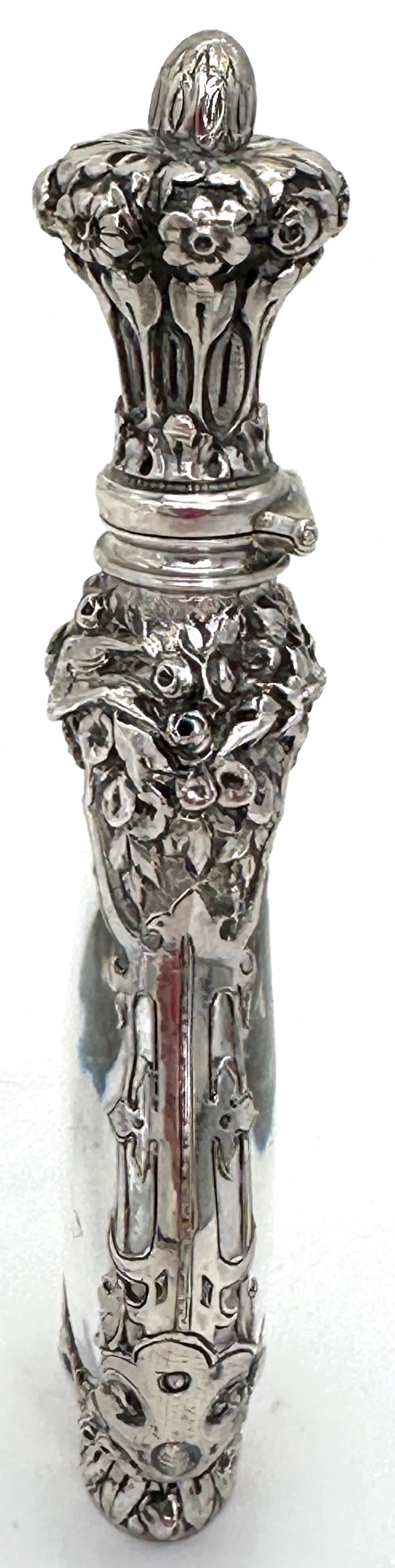 siglo XIX  Frasco de perfume continental de plata de ley y cristal de roca Vaciado en venta