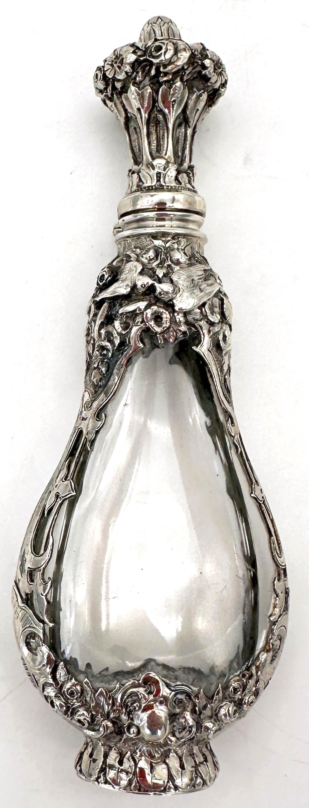 siglo XIX  Frasco de perfume continental de plata de ley y cristal de roca en Bueno estado para la venta en West Palm Beach, FL